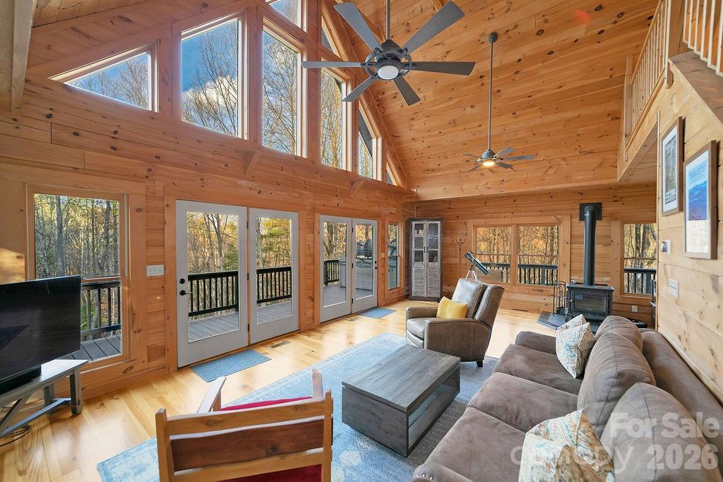 130 Greenfield Circle Property Photo 4