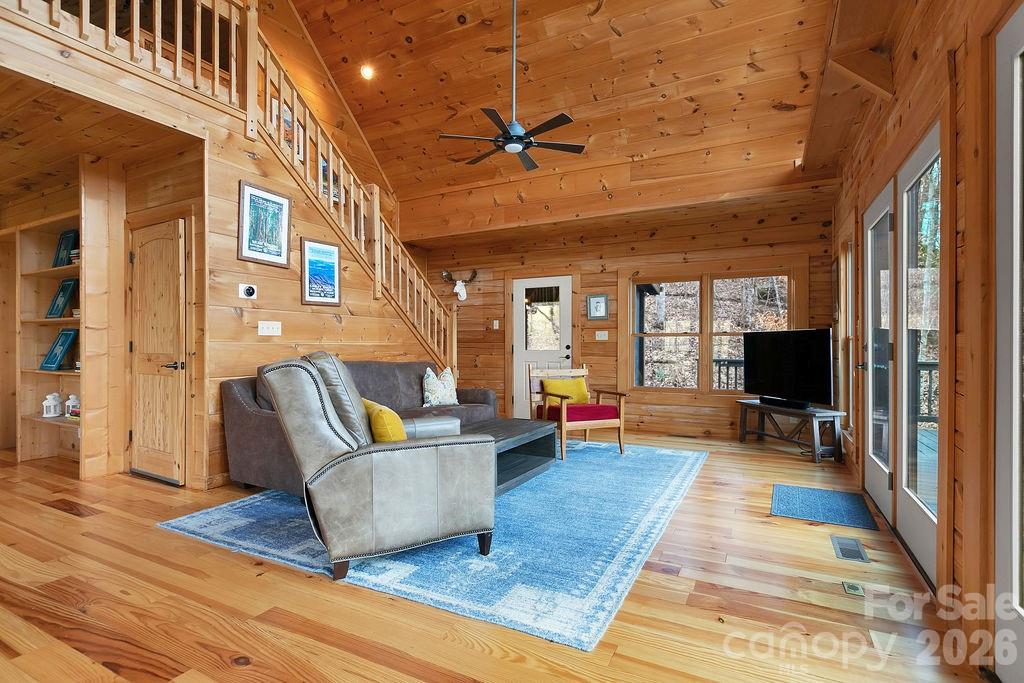130 Greenfield Circle Property Photo 7