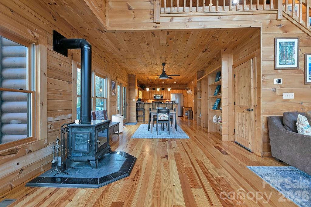 130 Greenfield Circle Property Photo 8