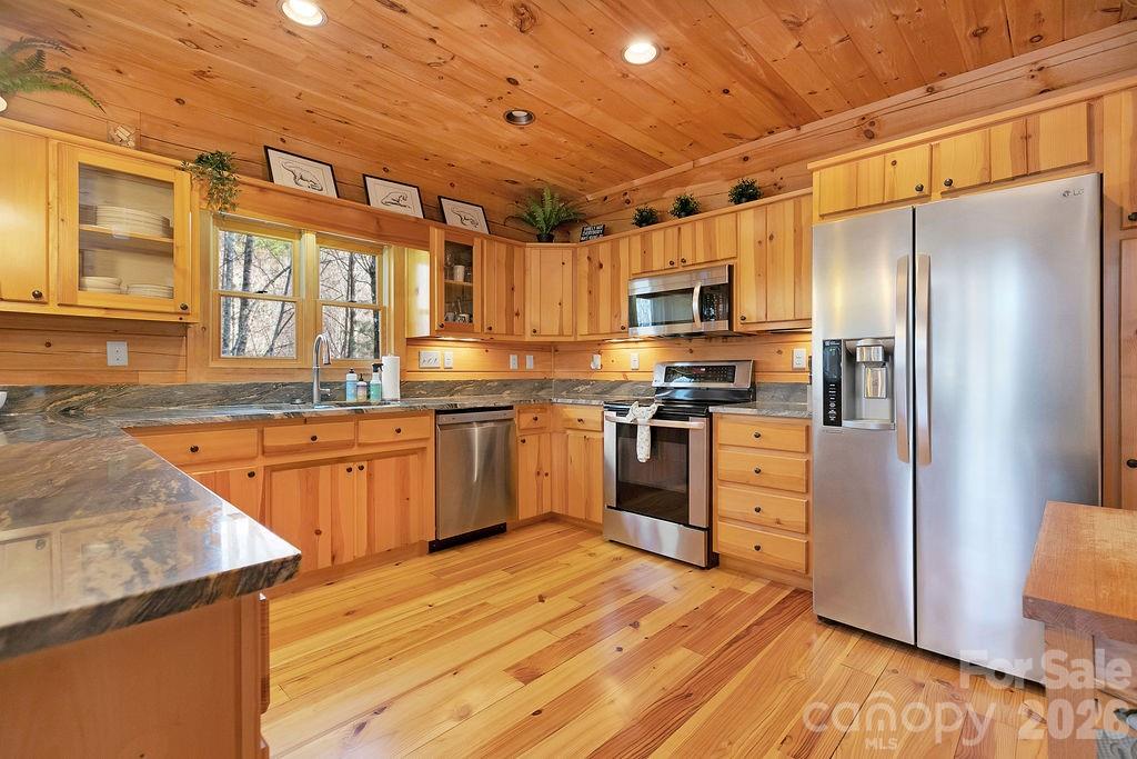 130 Greenfield Circle Property Photo 13