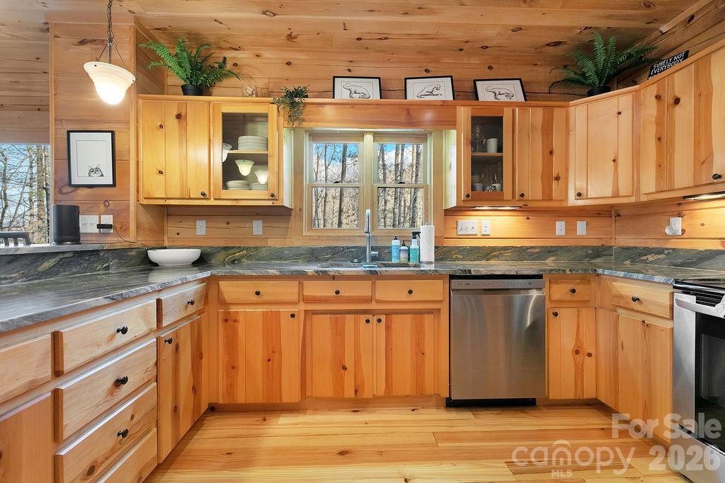 130 Greenfield Circle Property Photo 14