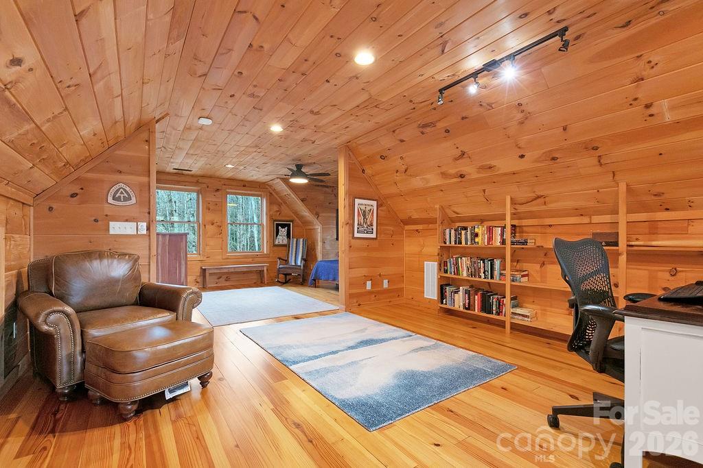 130 Greenfield Circle Property Photo 34