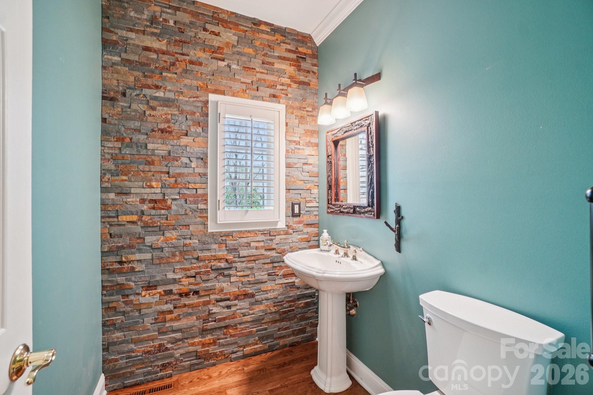 304 Pine Forest Trace Property Photo 23
