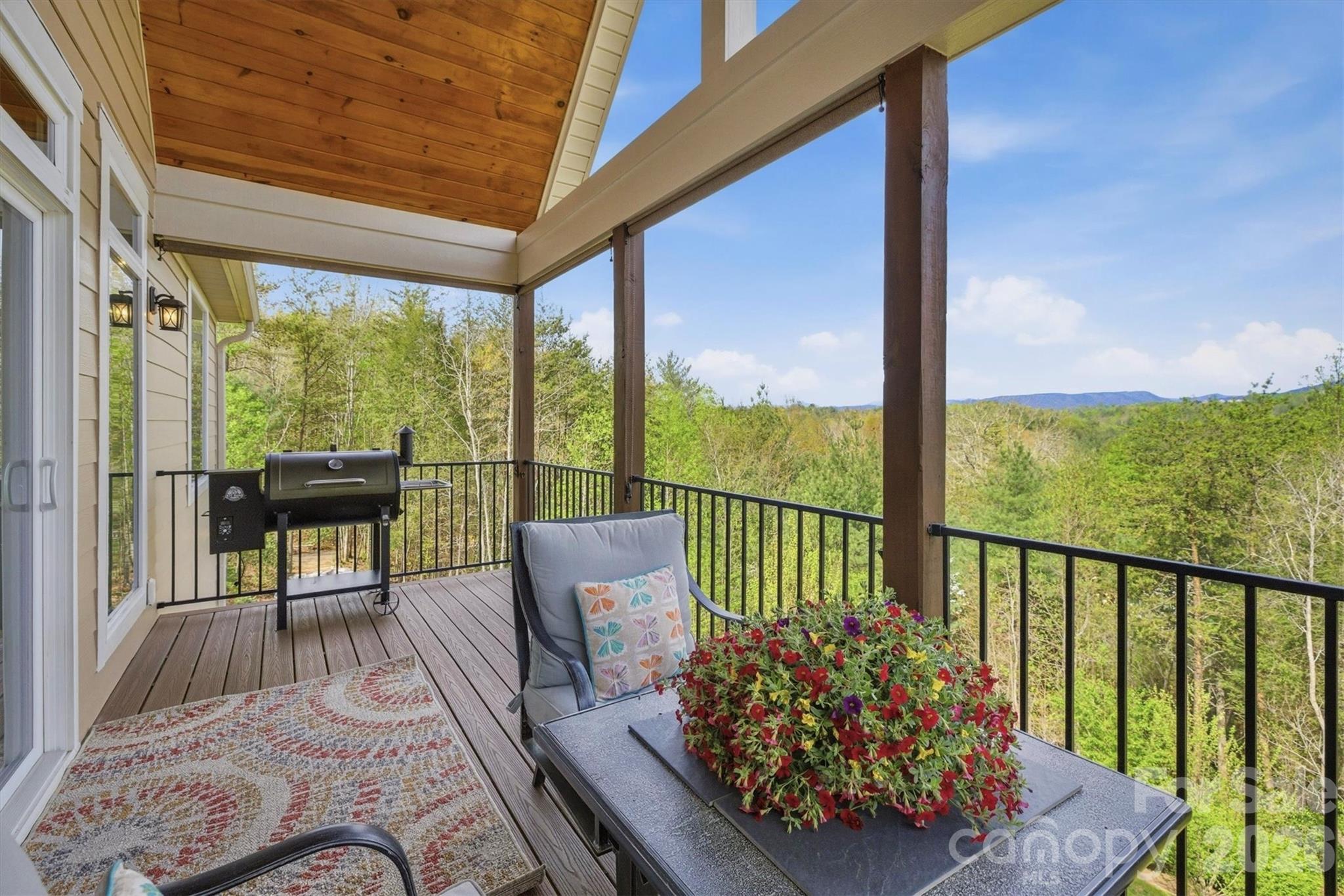 1510 High Valley Way Property Photo 13