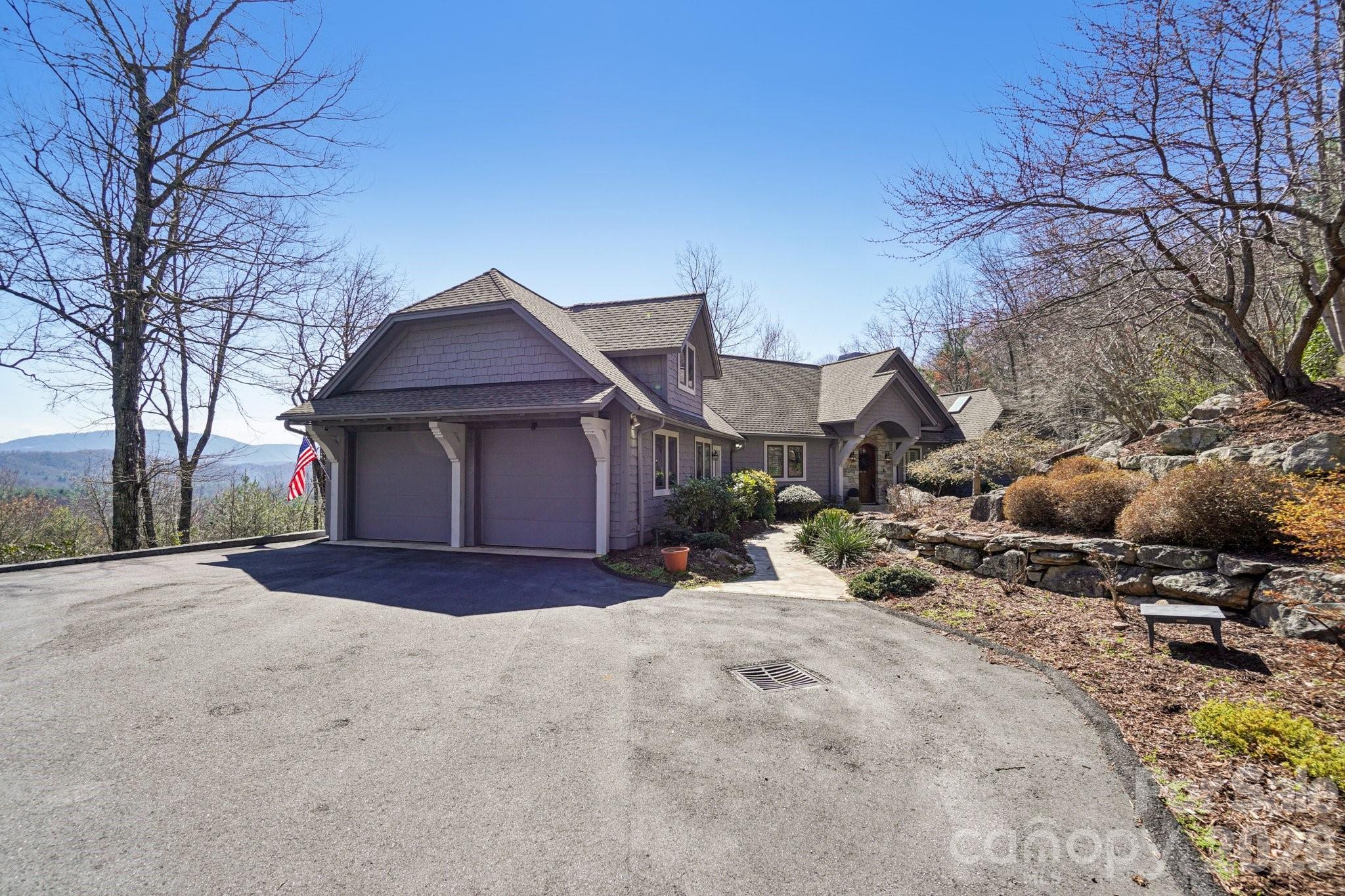 133 Falls Summit Road Property Photo 2