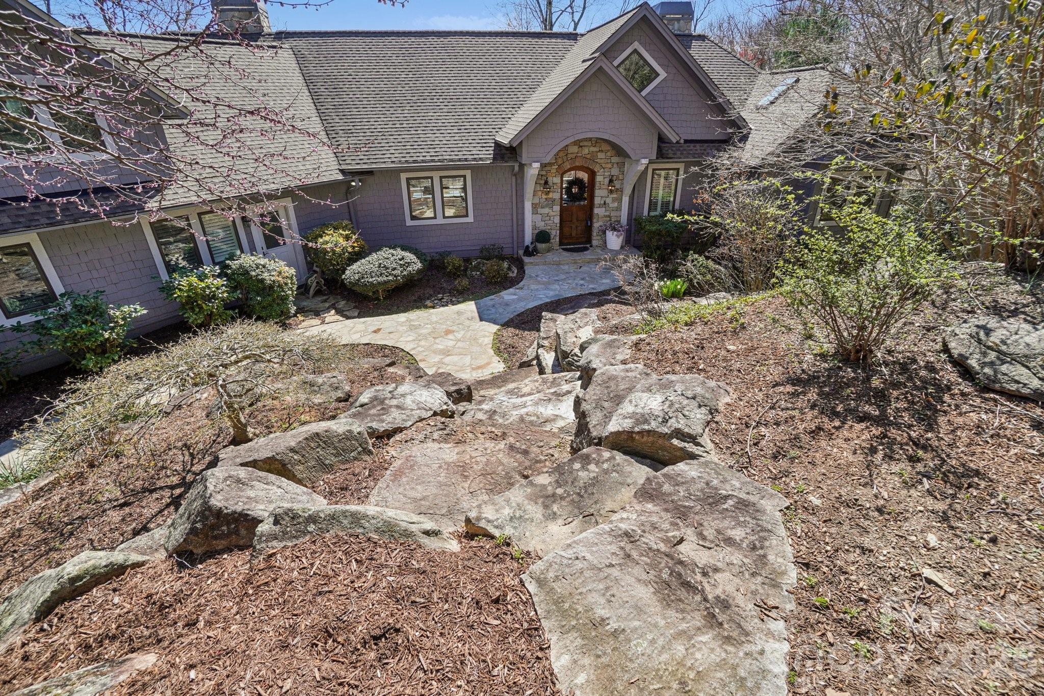 133 Falls Summit Road Property Photo 3