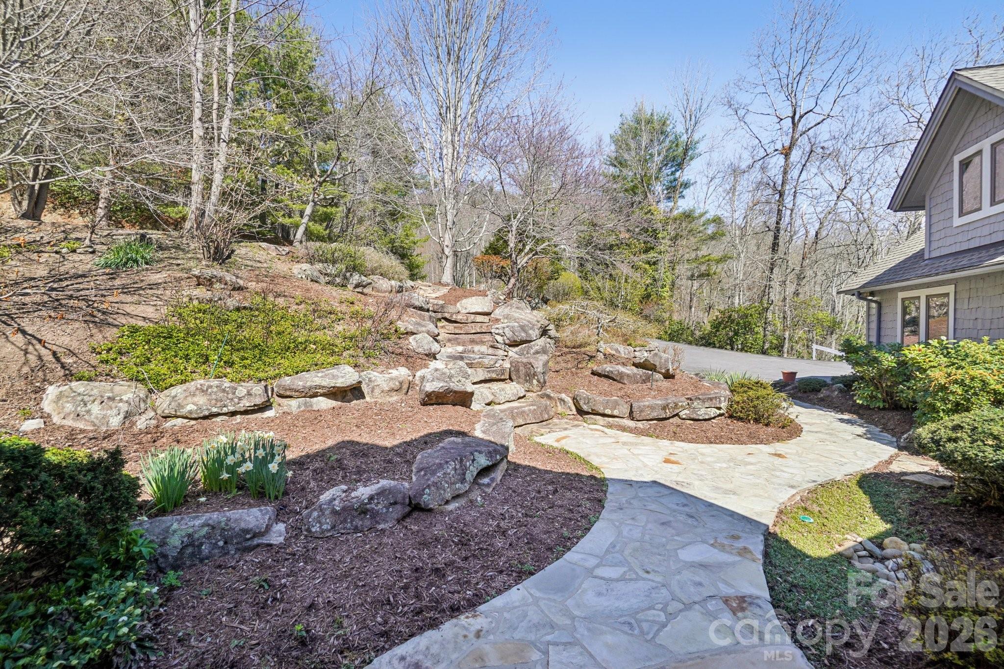 133 Falls Summit Road Property Photo 4