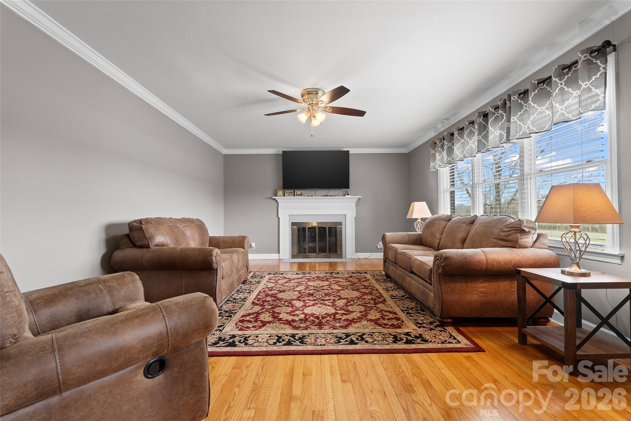 871 Saluda Road Property Photo 4