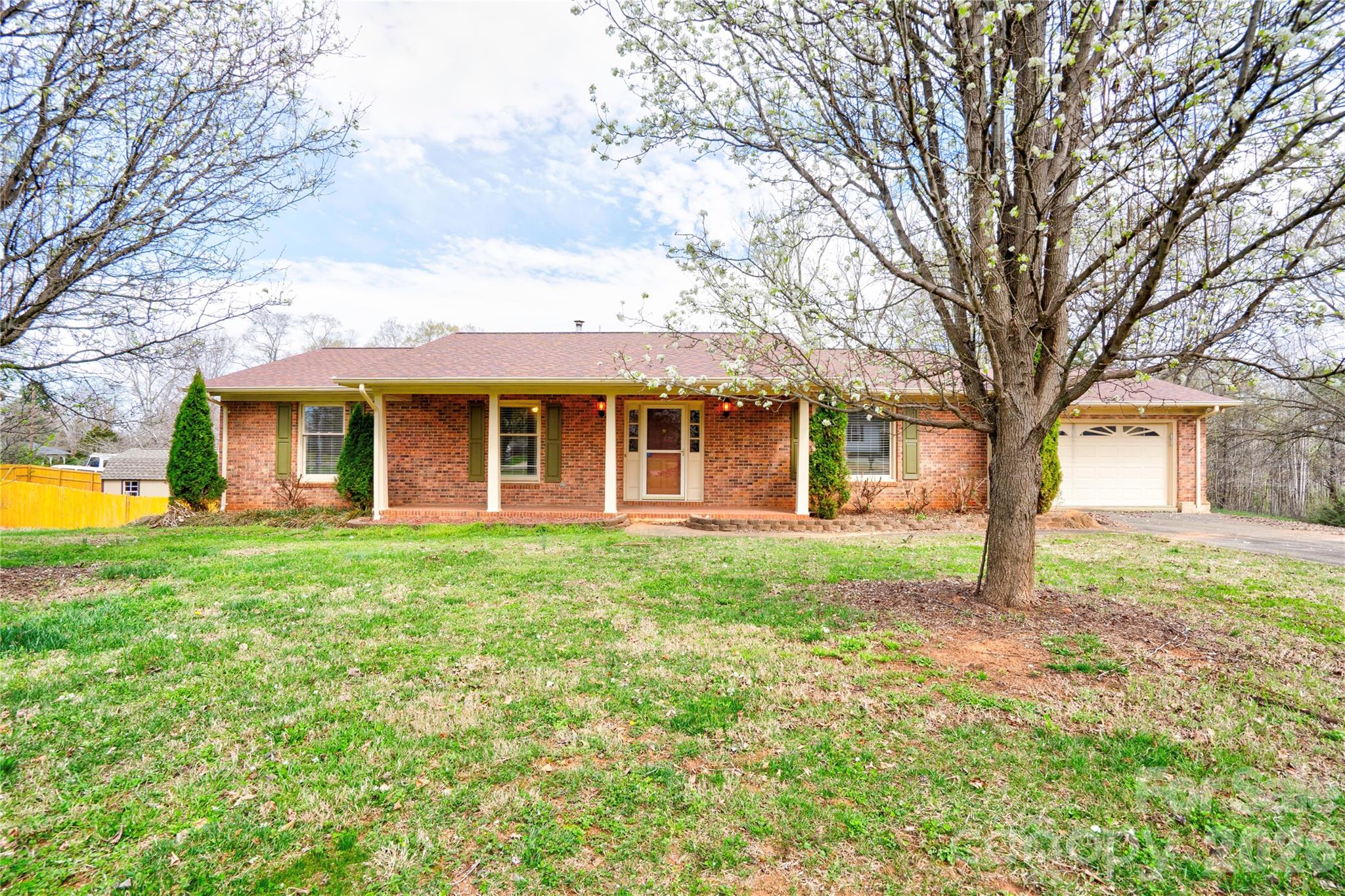 1803 David Drive Property Photo 1