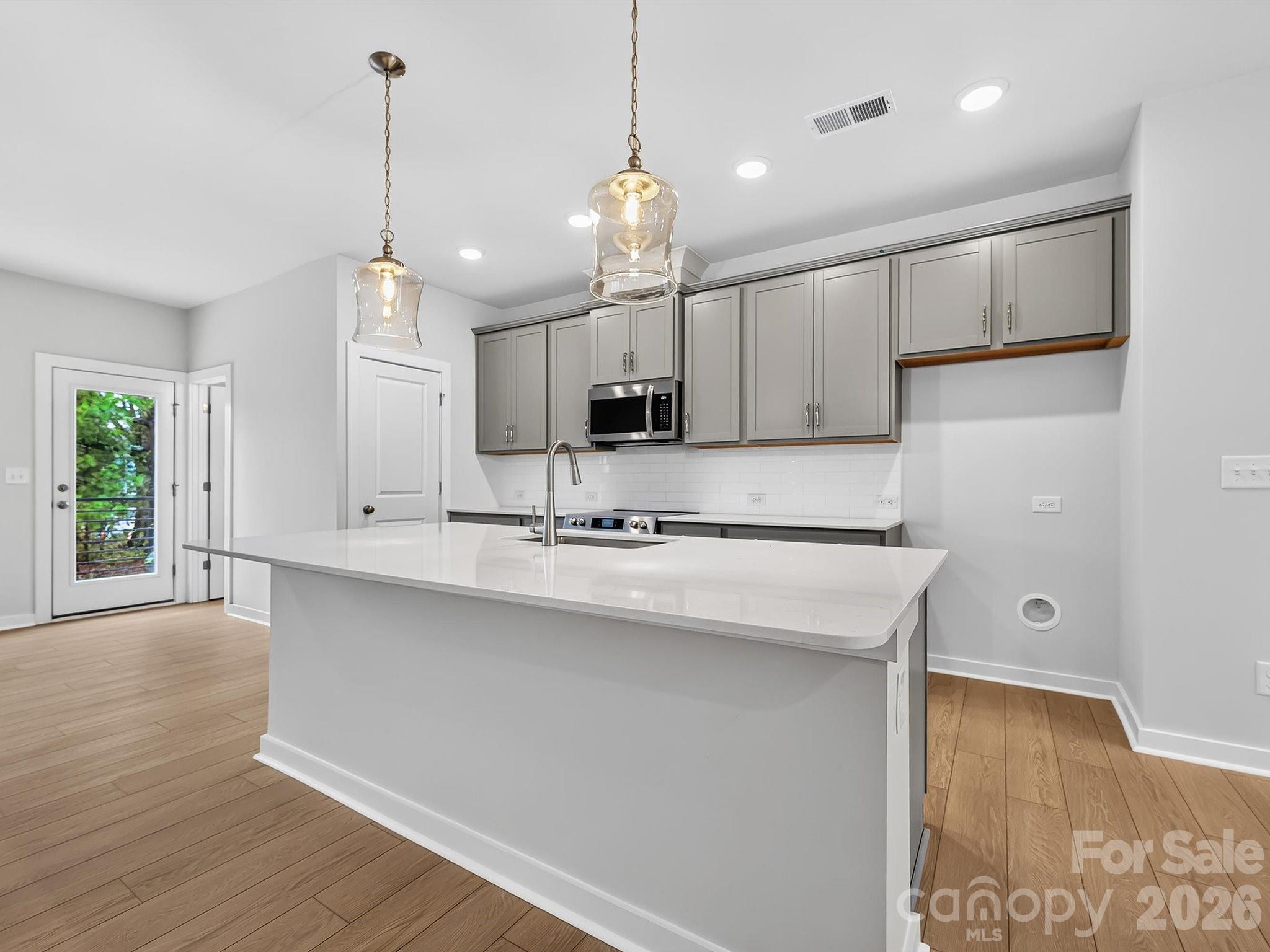 1136 Bismuth Lane Property Photo 3