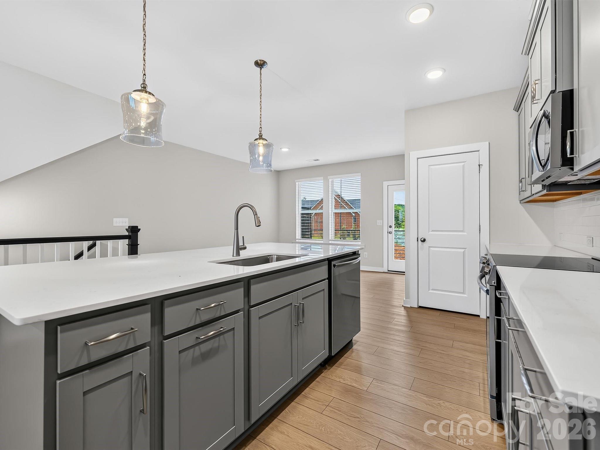 1136 Bismuth Lane Property Photo 4