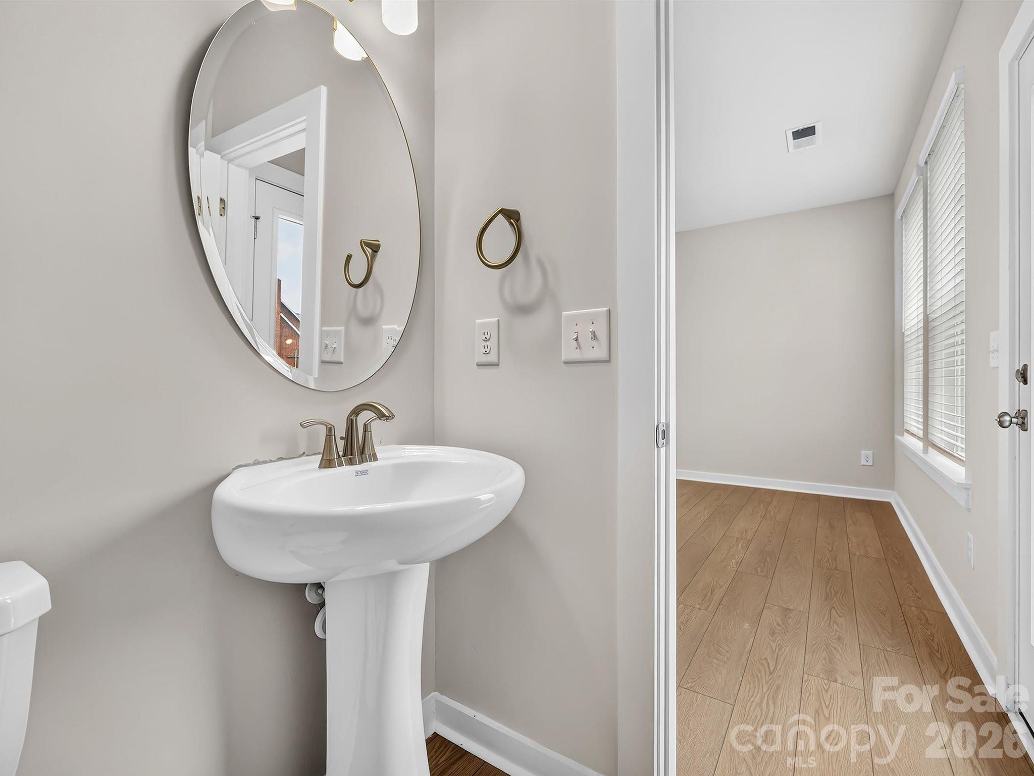 1136 Bismuth Lane Property Photo 17