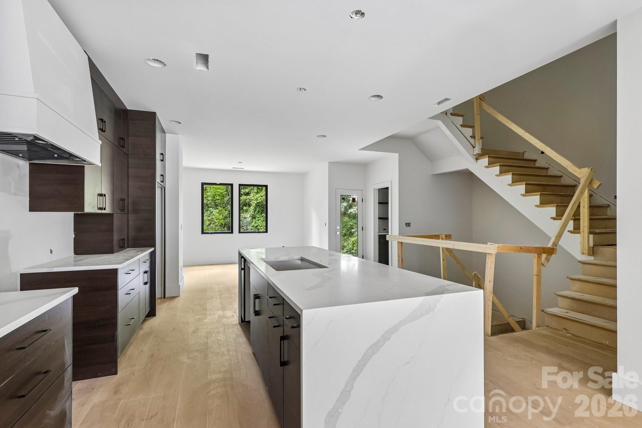 1539 Crystal Road Property Photo 6