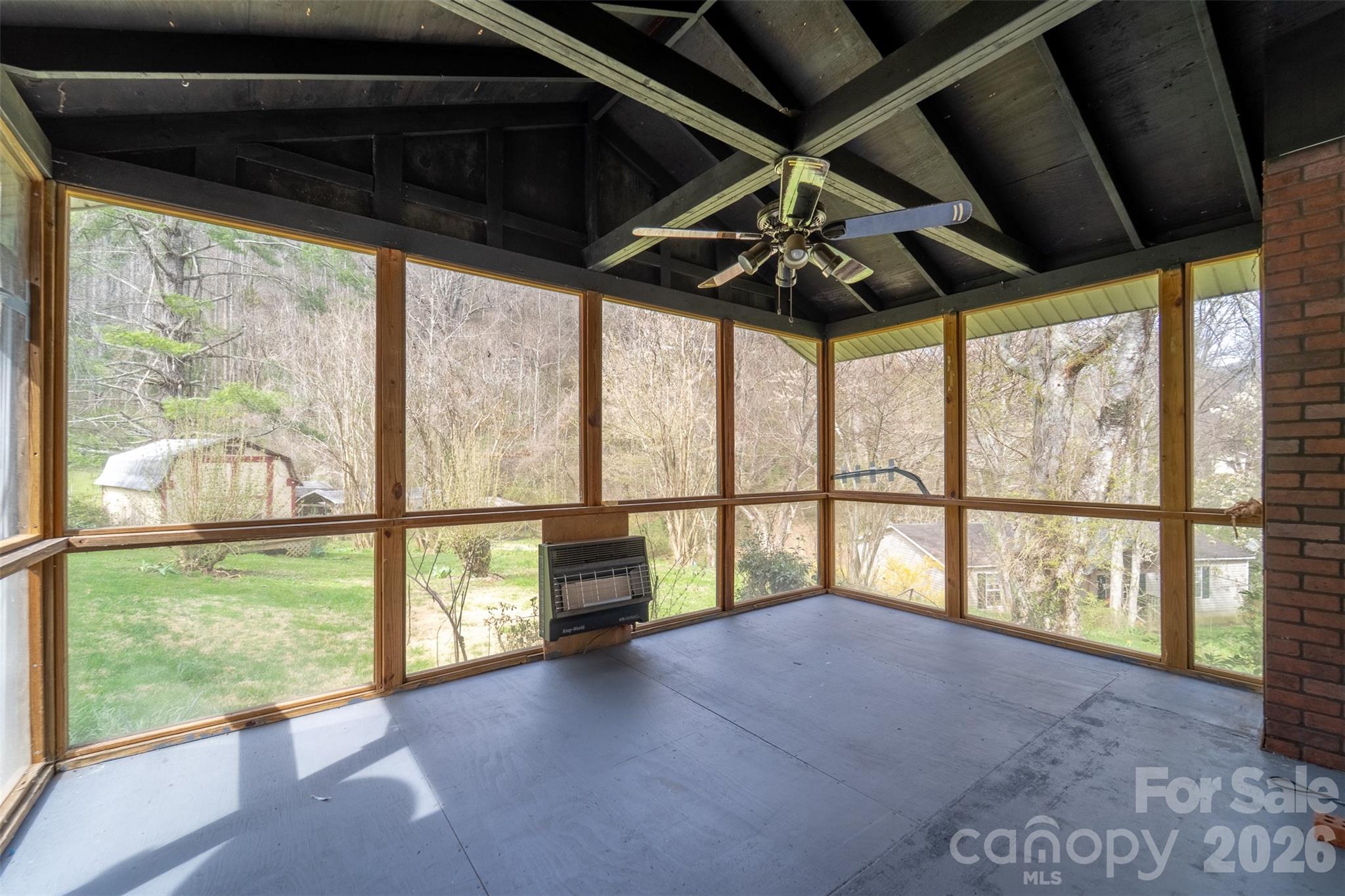 318 Sunrise Park Property Photo 21