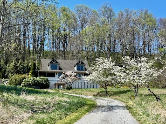 330 Potts Drive Property Photo 1