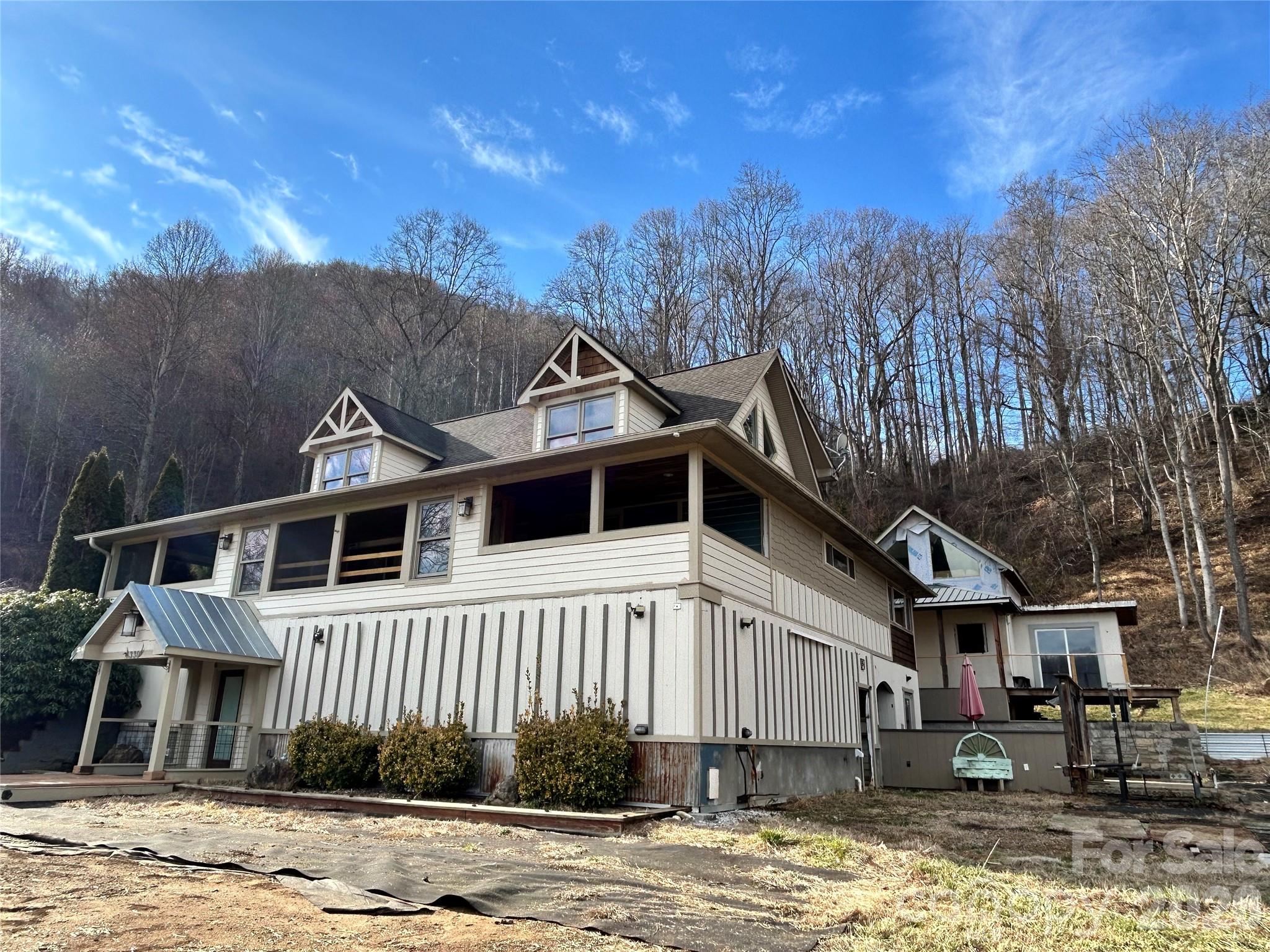 330 Potts Drive Property Photo 8