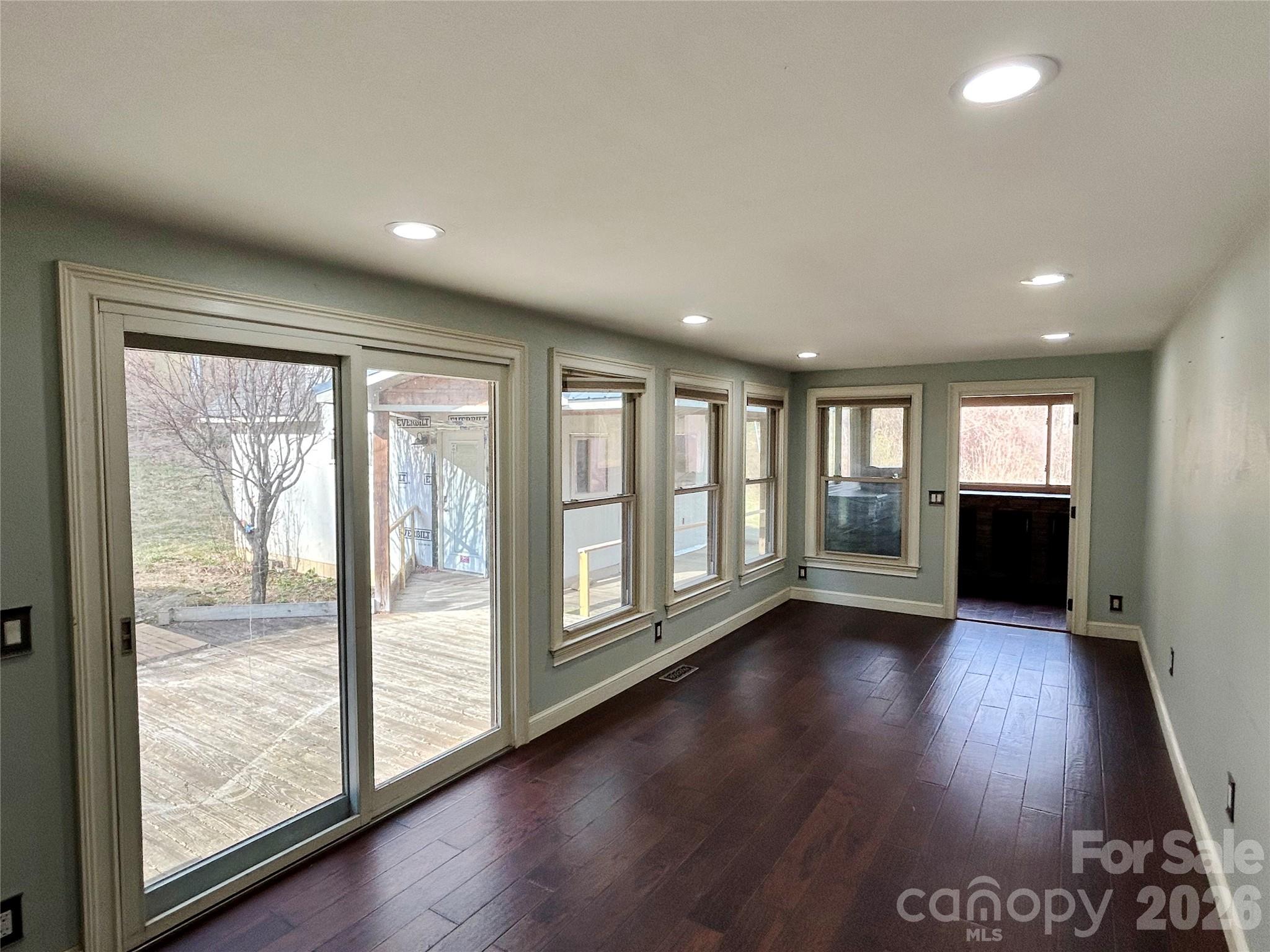 330 Potts Drive Property Photo 19