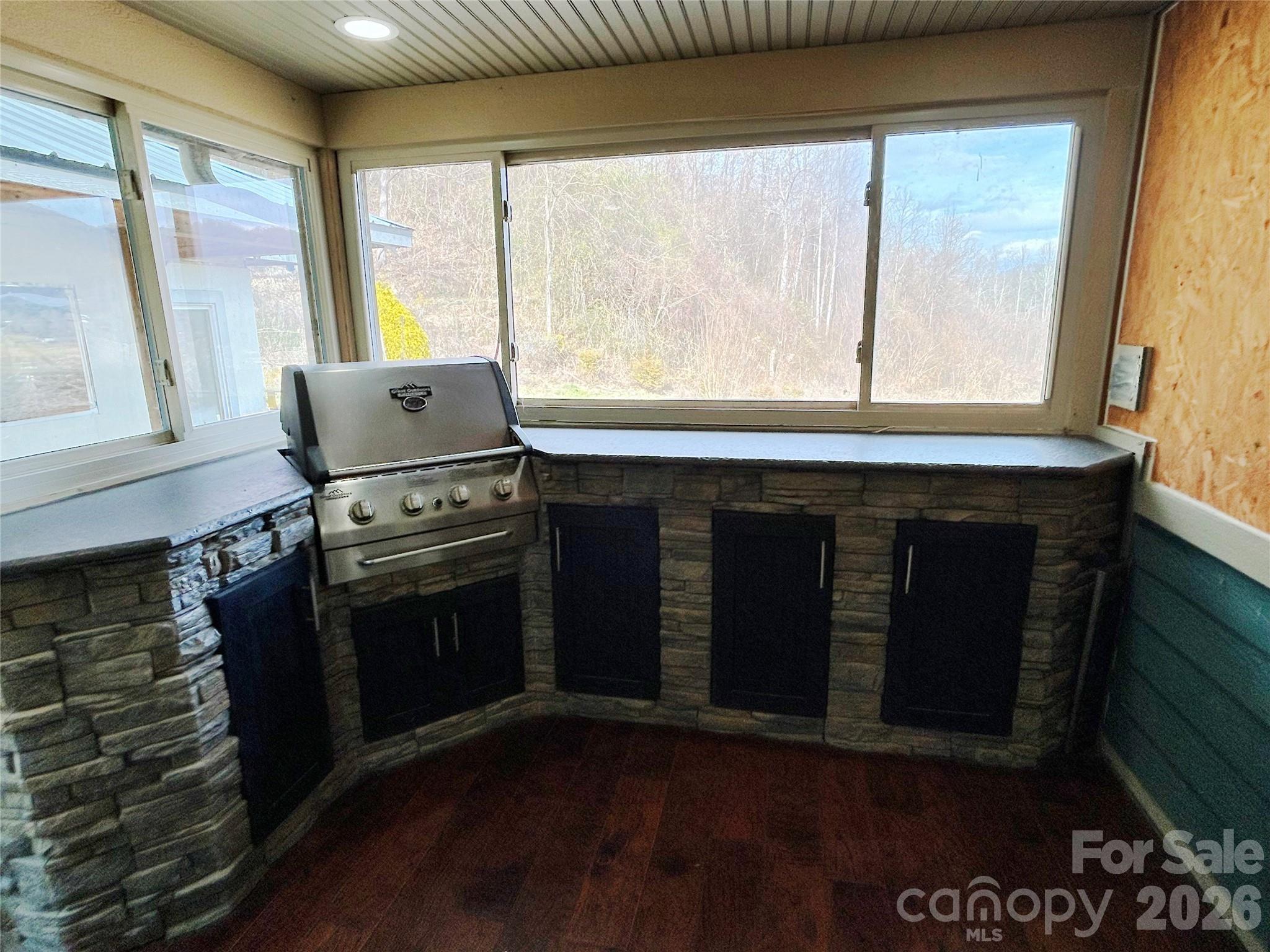 330 Potts Drive Property Photo 20