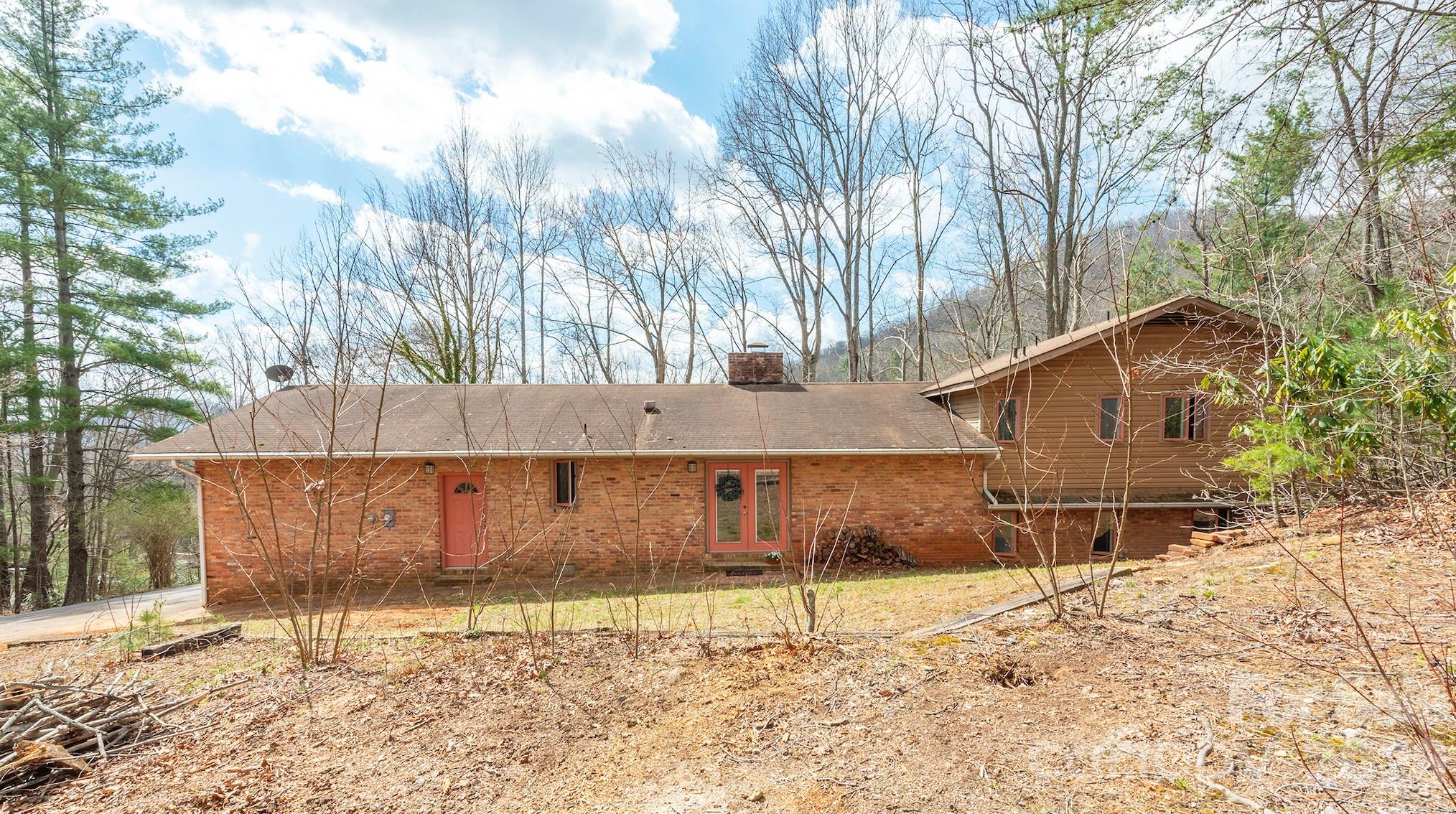 118 Richard Lane Property Photo 1