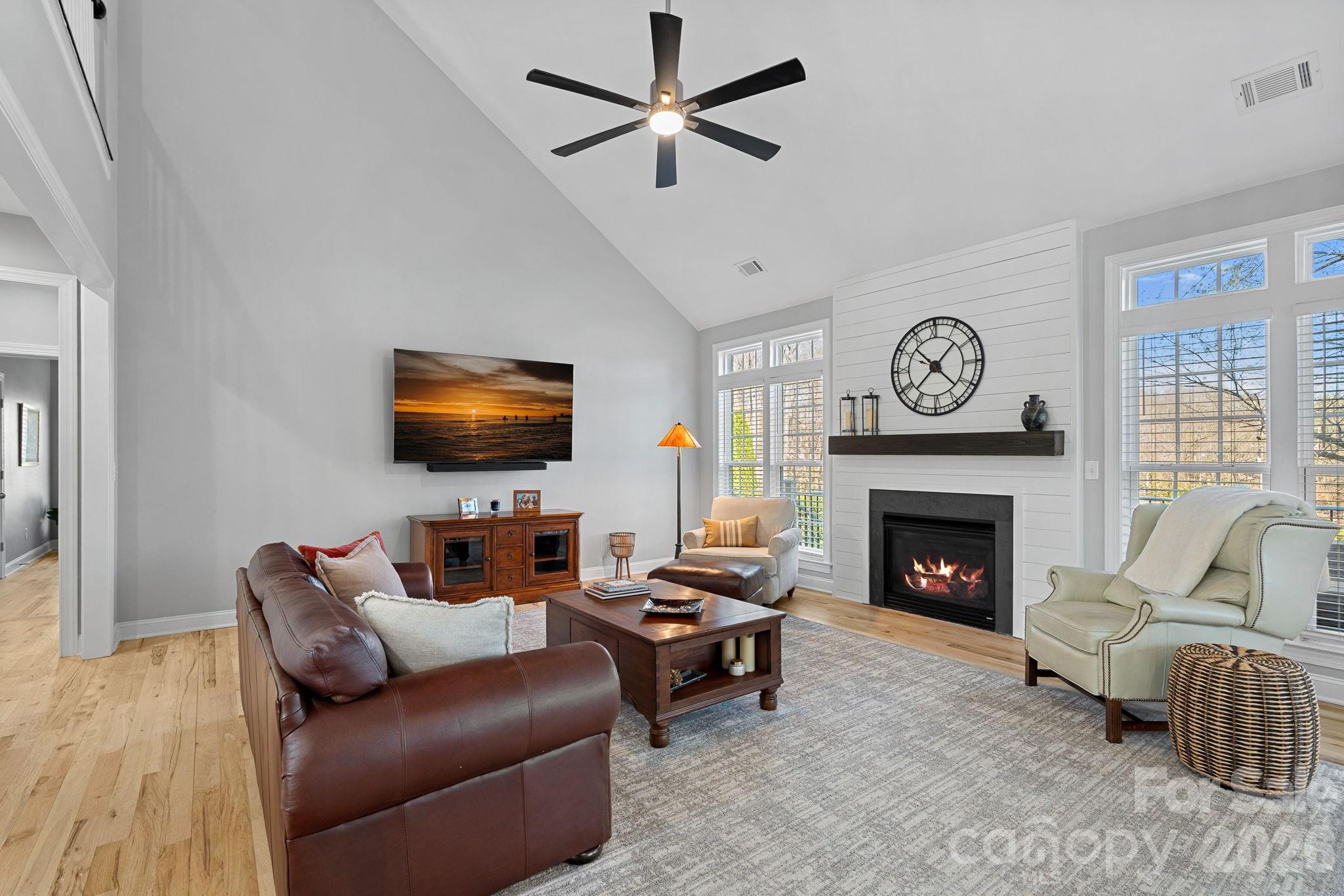 2474 Green Point Lane Property Photo 18
