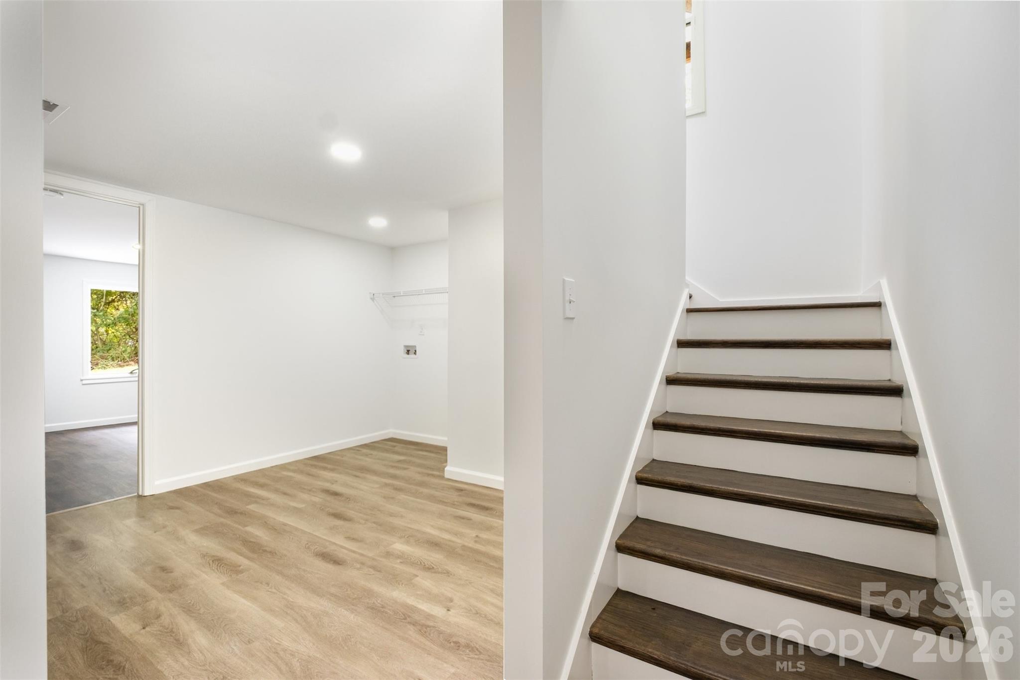 503 Circle Drive Property Photo 16