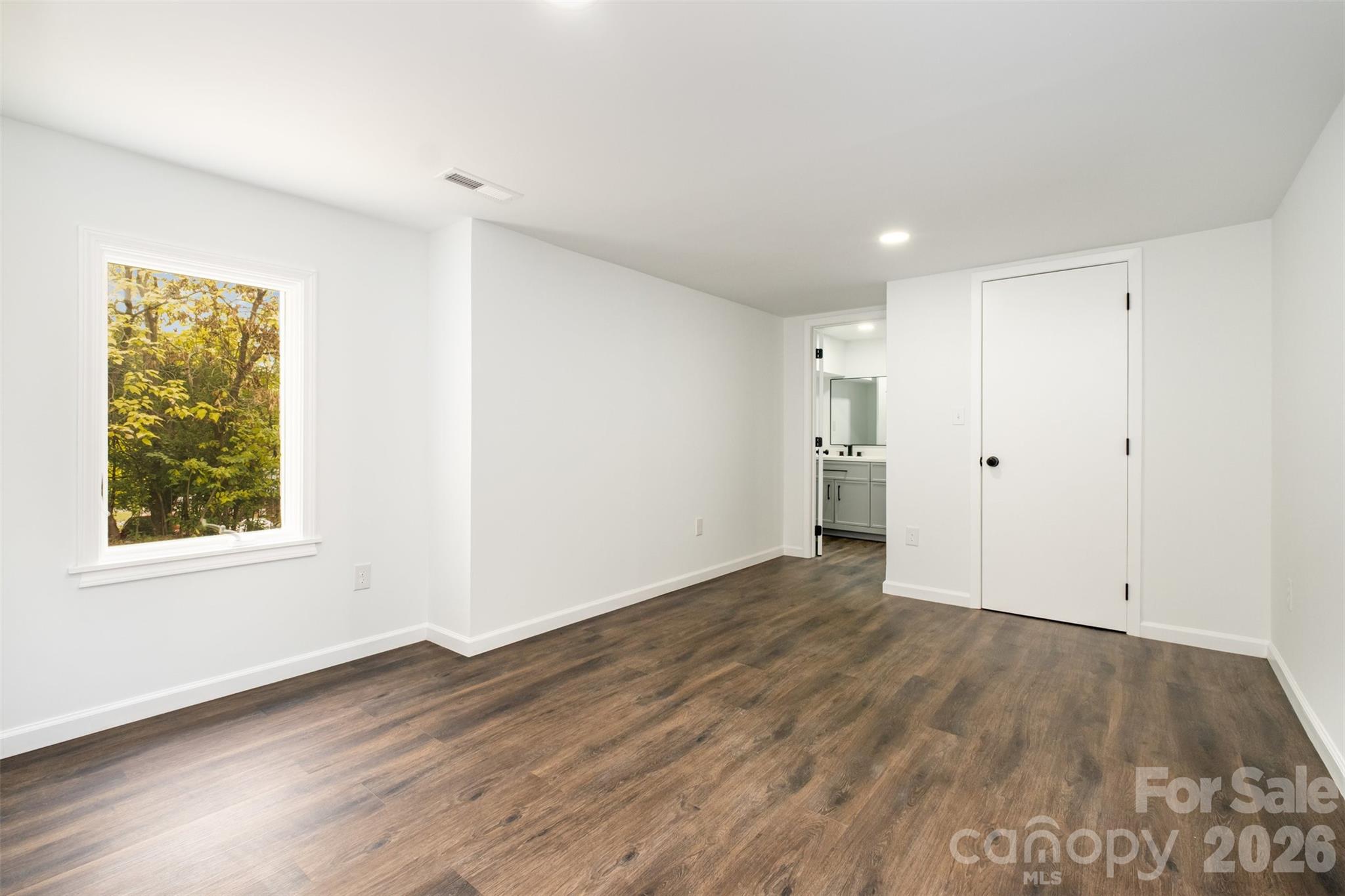 503 Circle Drive Property Photo 18