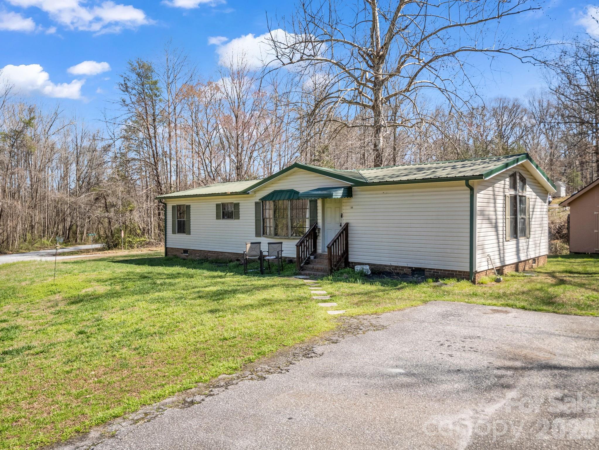 122 Hotel Hill Drive Property Photo 2