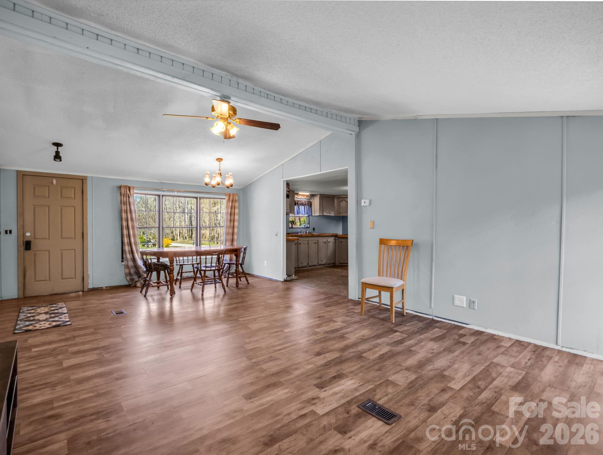 122 Hotel Hill Drive Property Photo 4