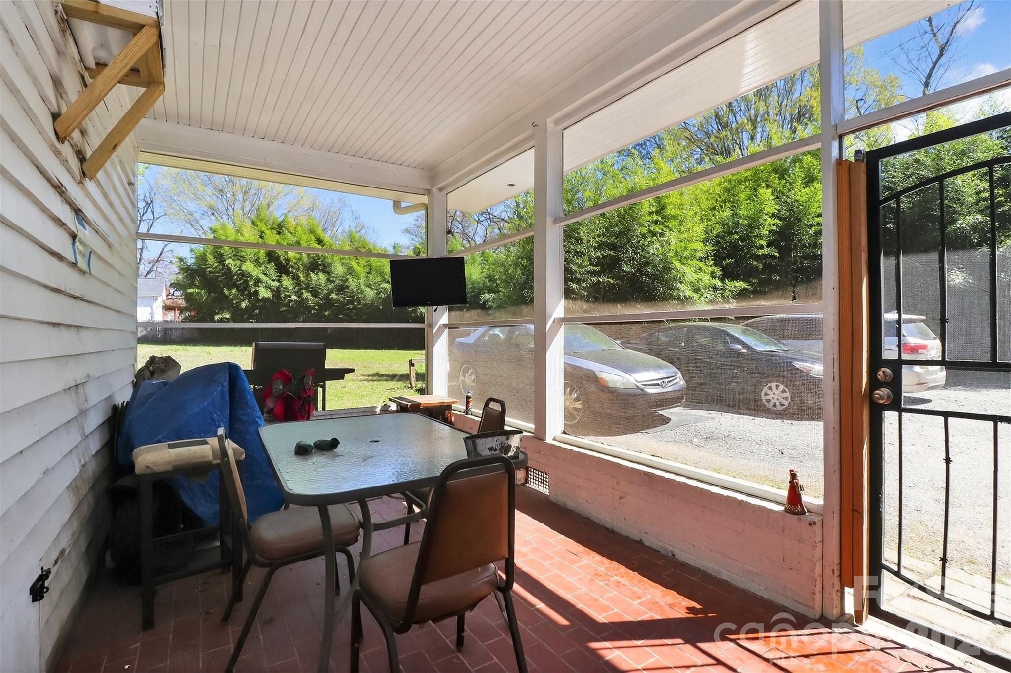 309 Morgan Street Property Photo 11