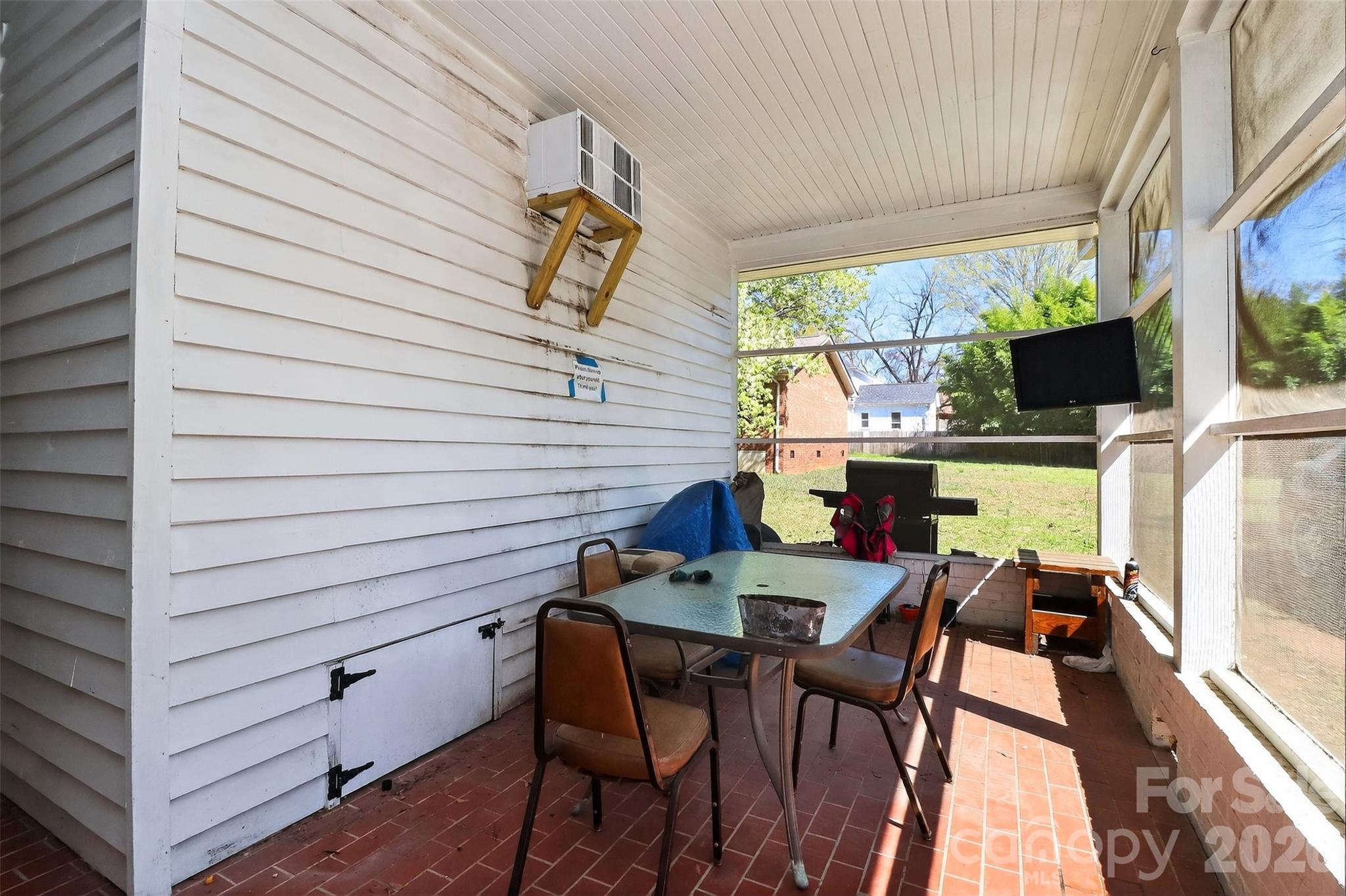 309 Morgan Street Property Photo 12