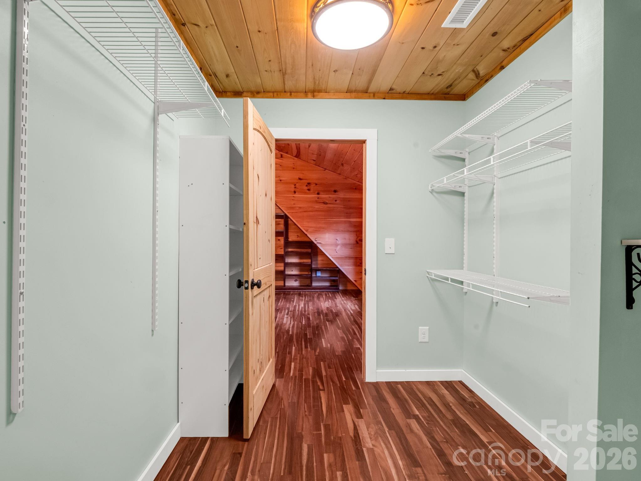 110 Chetan Way Property Photo 31