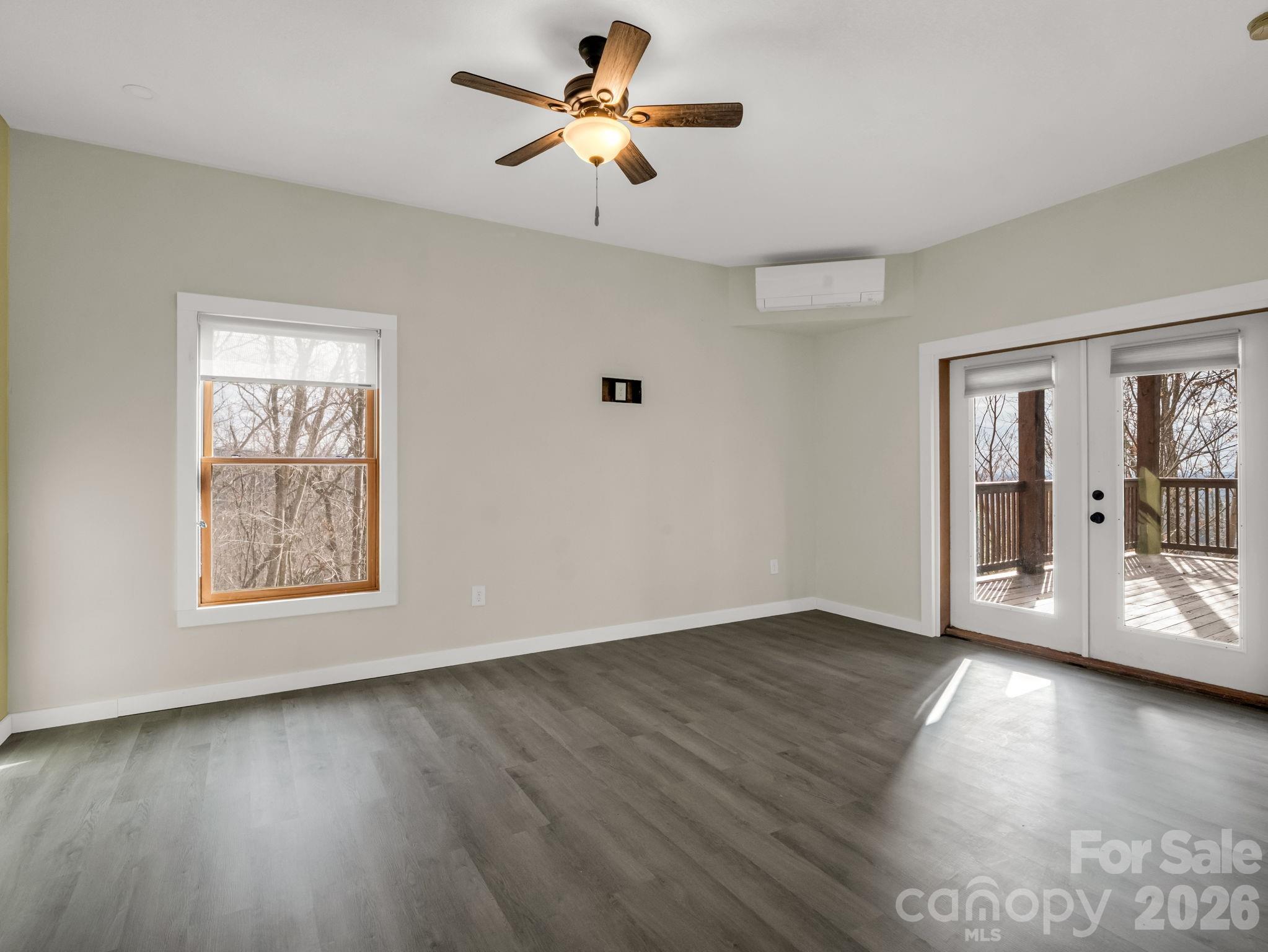 110 Chetan Way Property Photo 45