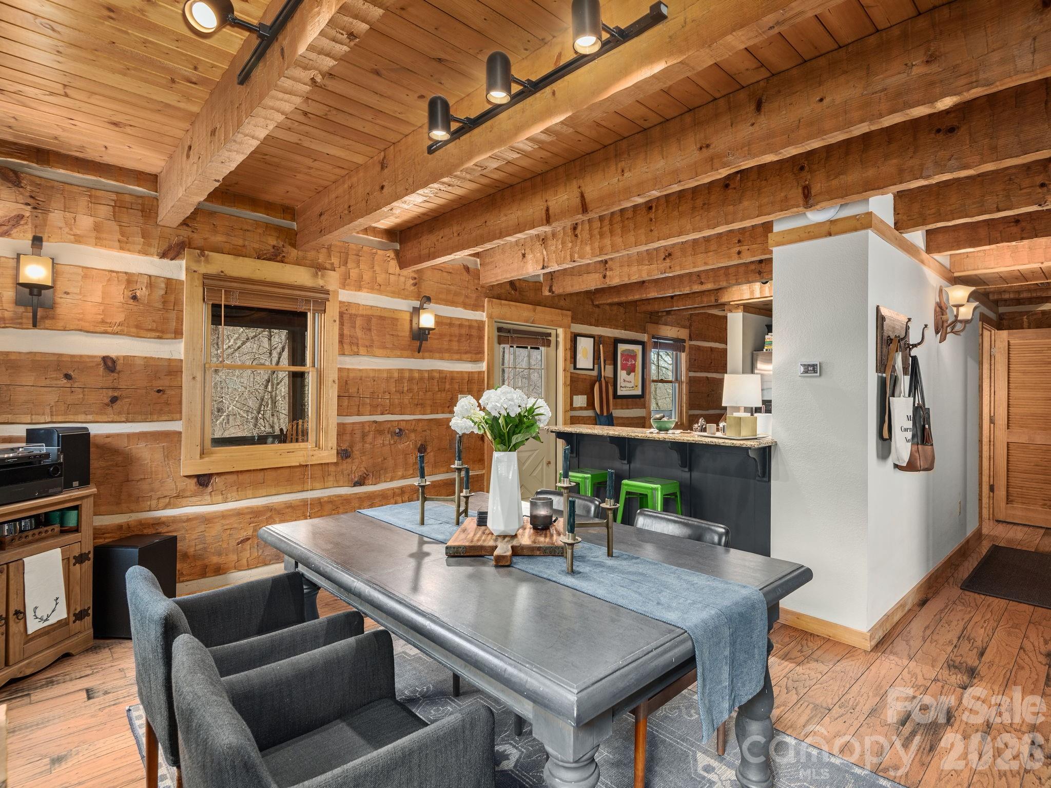 181 Grinnin Sun Road Property Photo 5