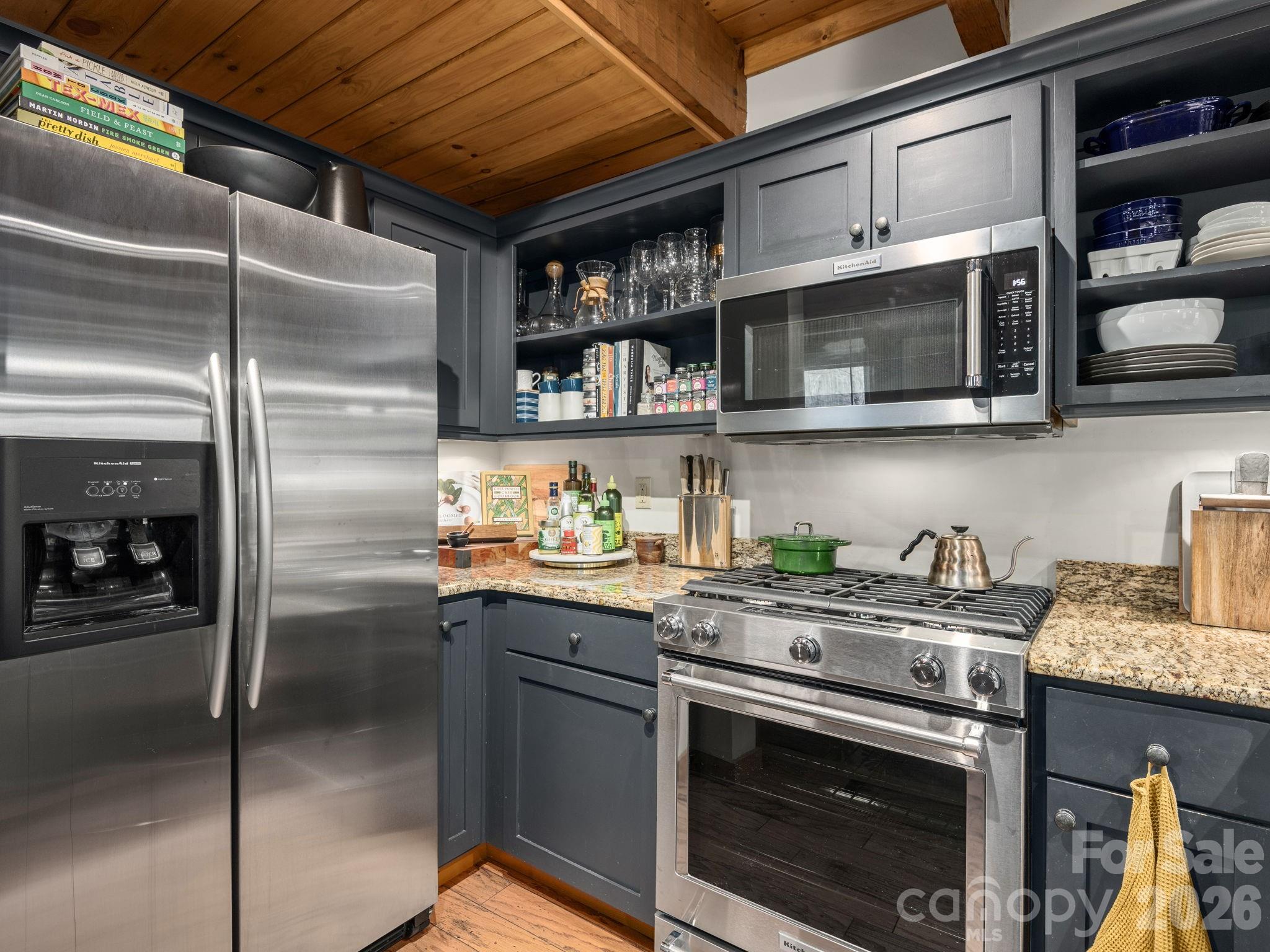 181 Grinnin Sun Road Property Photo 7