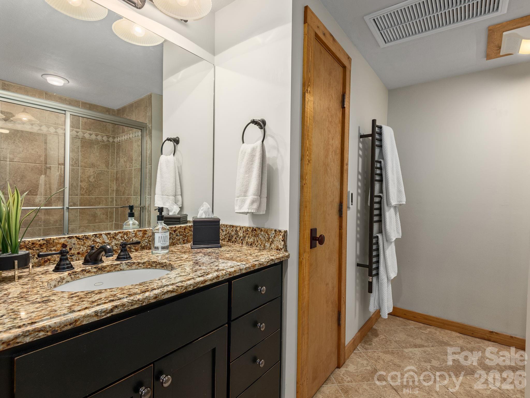 181 Grinnin Sun Road Property Photo 16