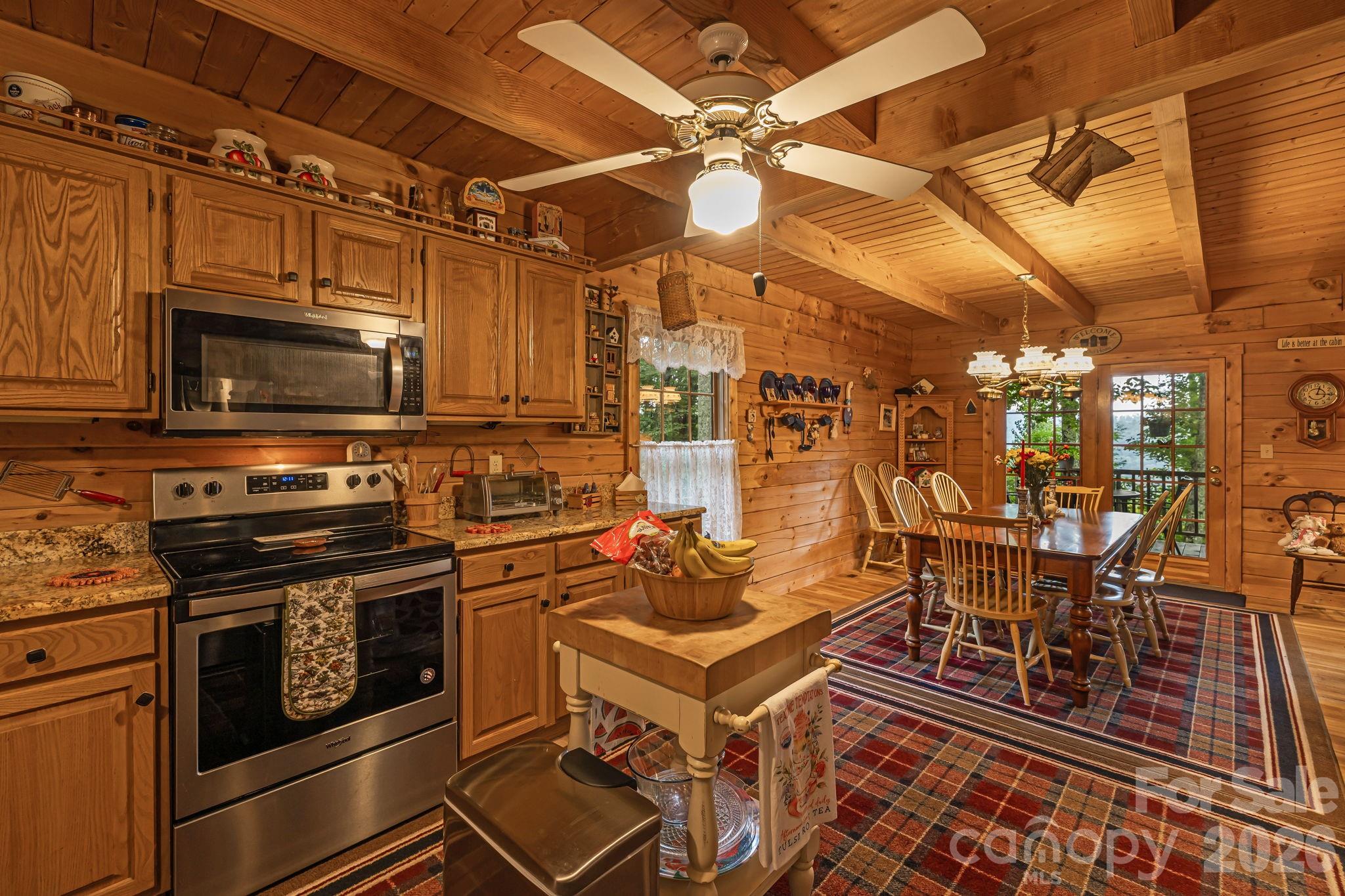 215 Goldenleaf Road Property Photo 12