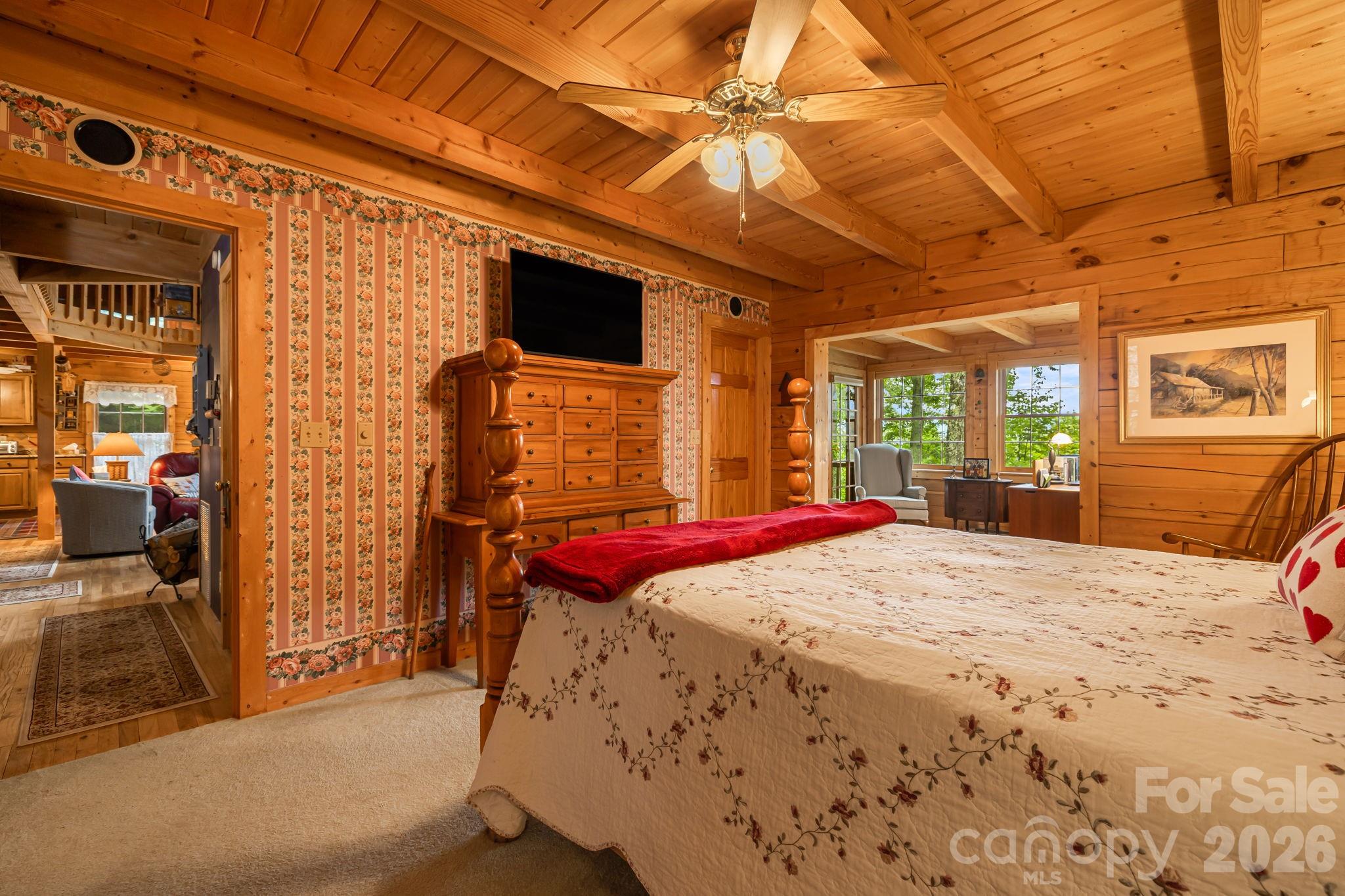 215 Goldenleaf Road Property Photo 20