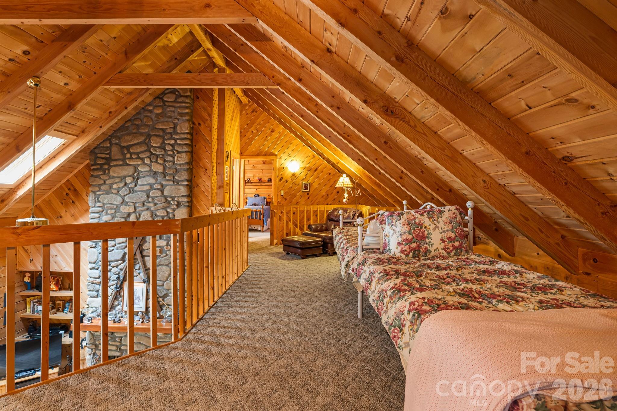 215 Goldenleaf Road Property Photo 24