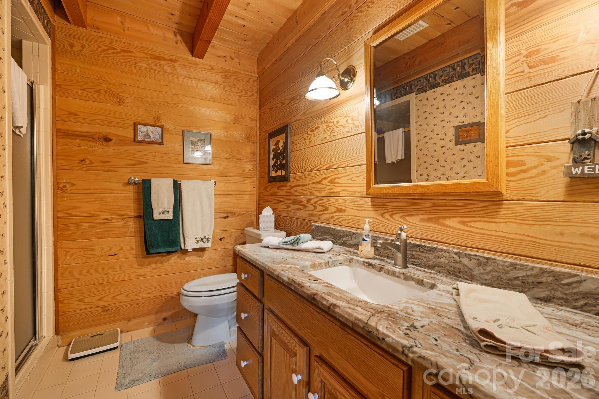 215 Goldenleaf Road Property Photo 33