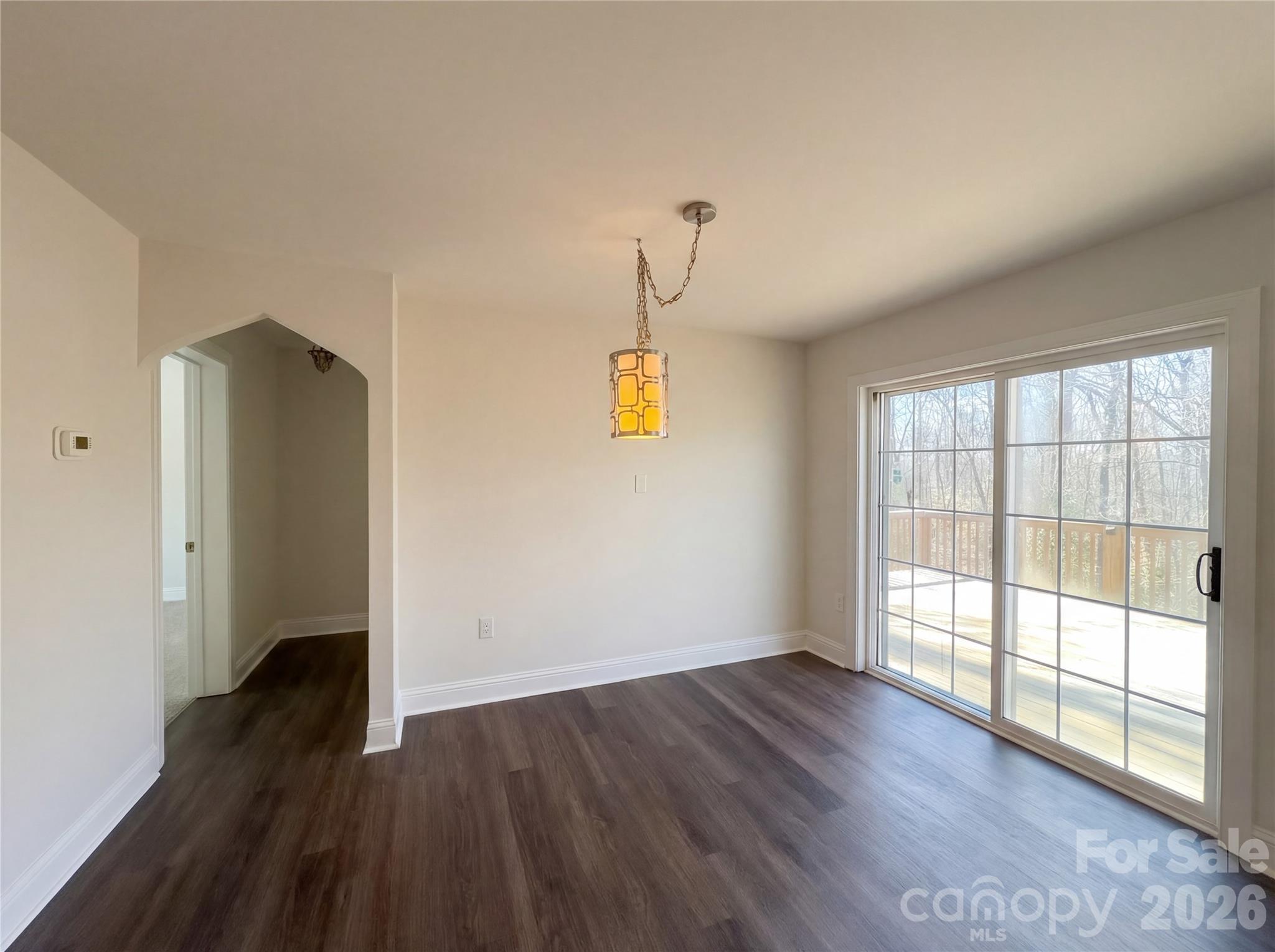 1710 Oak Park Court Property Photo 8