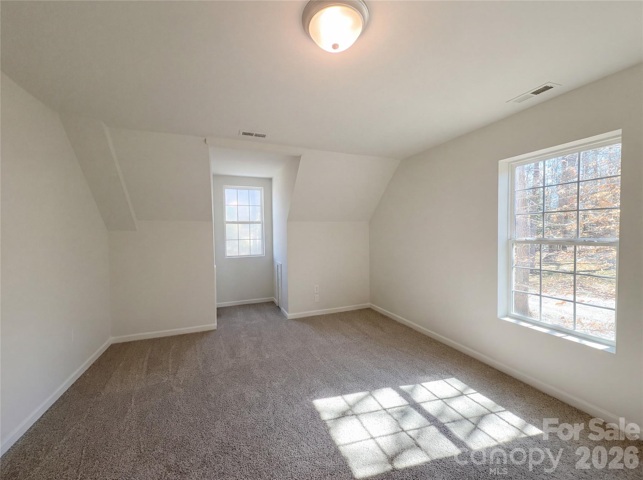 1710 Oak Park Court Property Photo 11