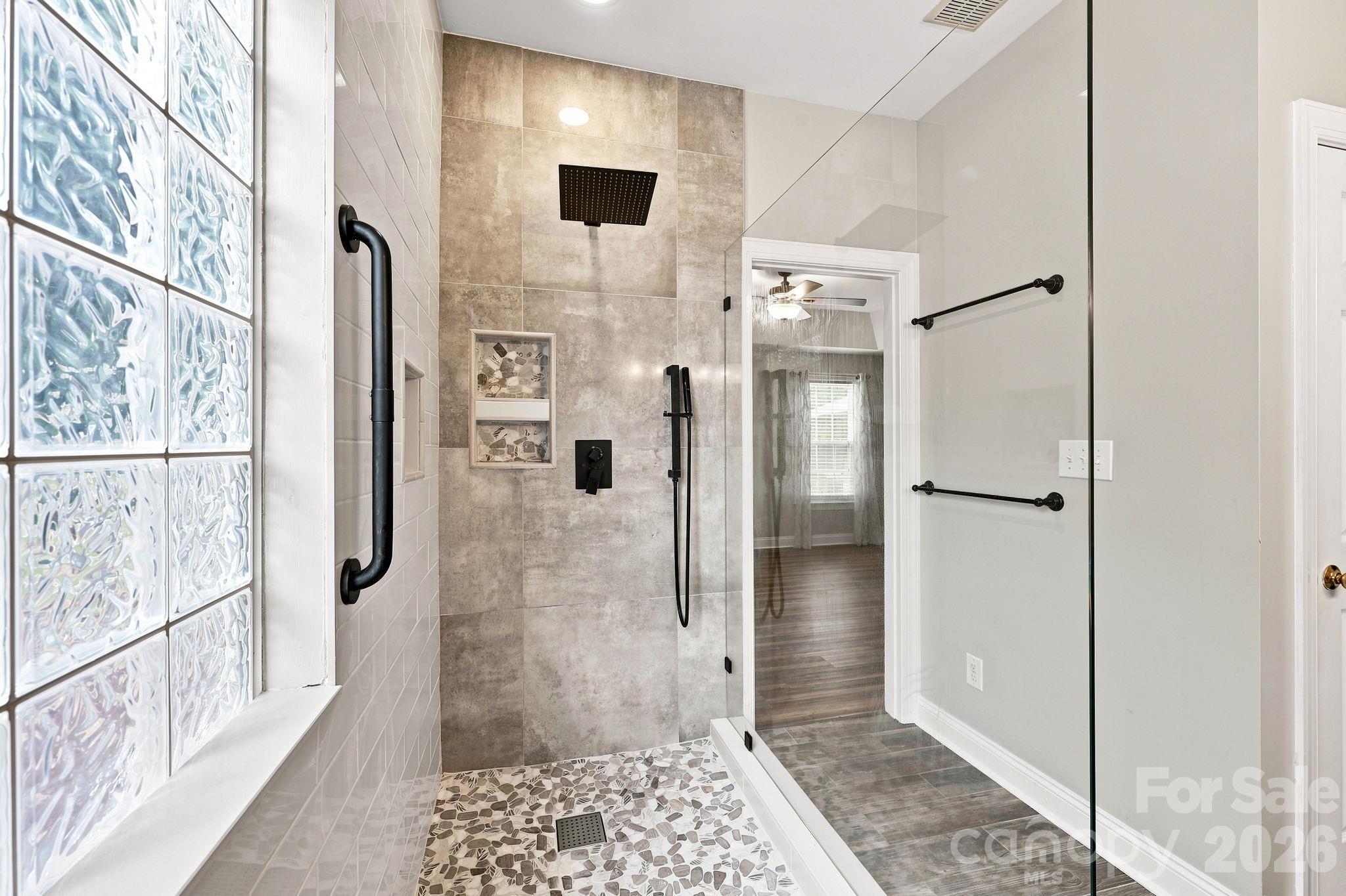 8821 Hambright Road Property Photo 19
