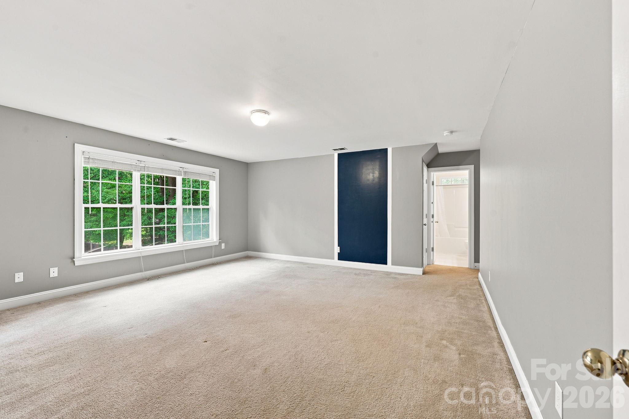 8821 Hambright Road Property Photo 28