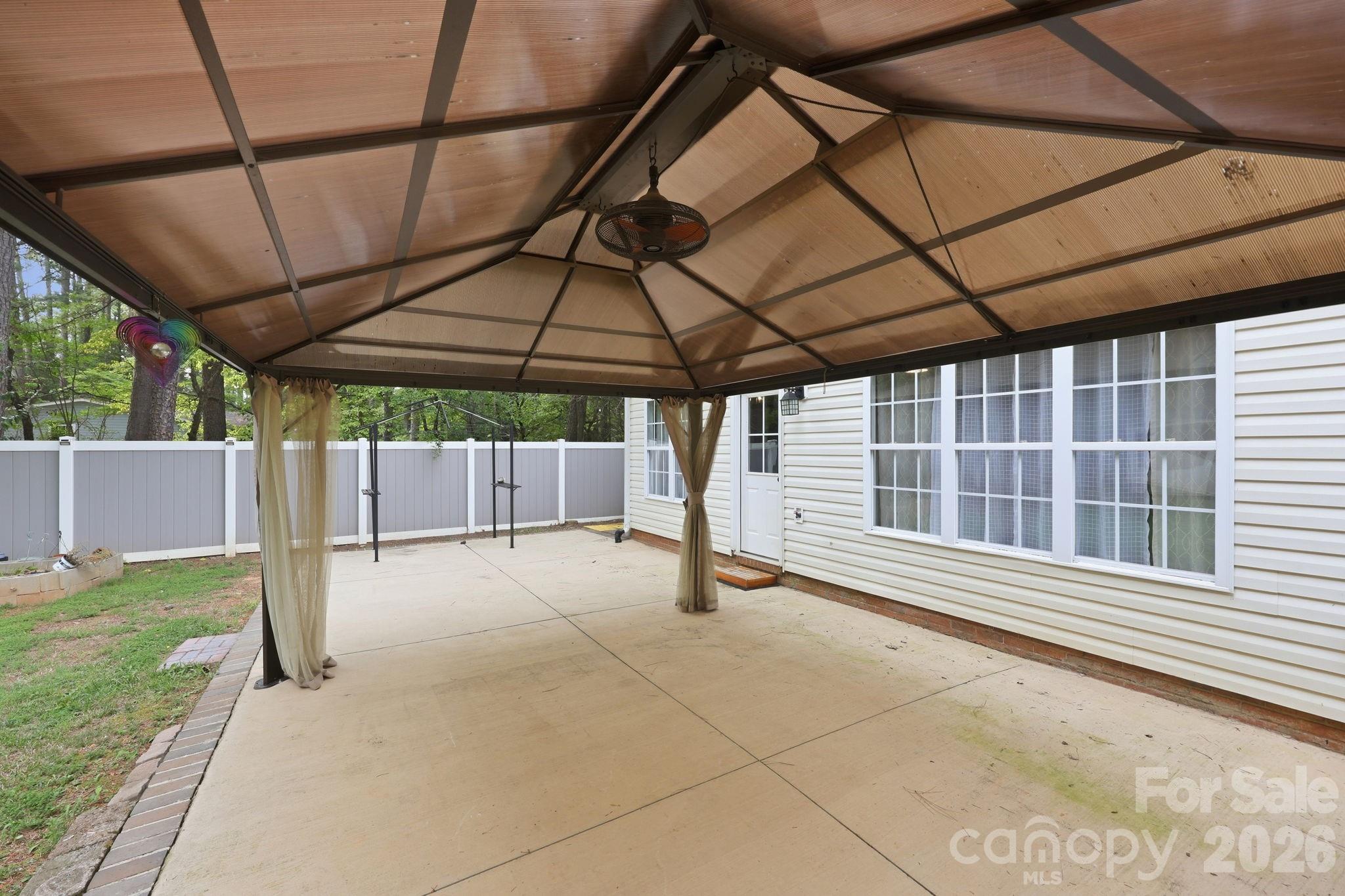 8821 Hambright Road Property Photo 35