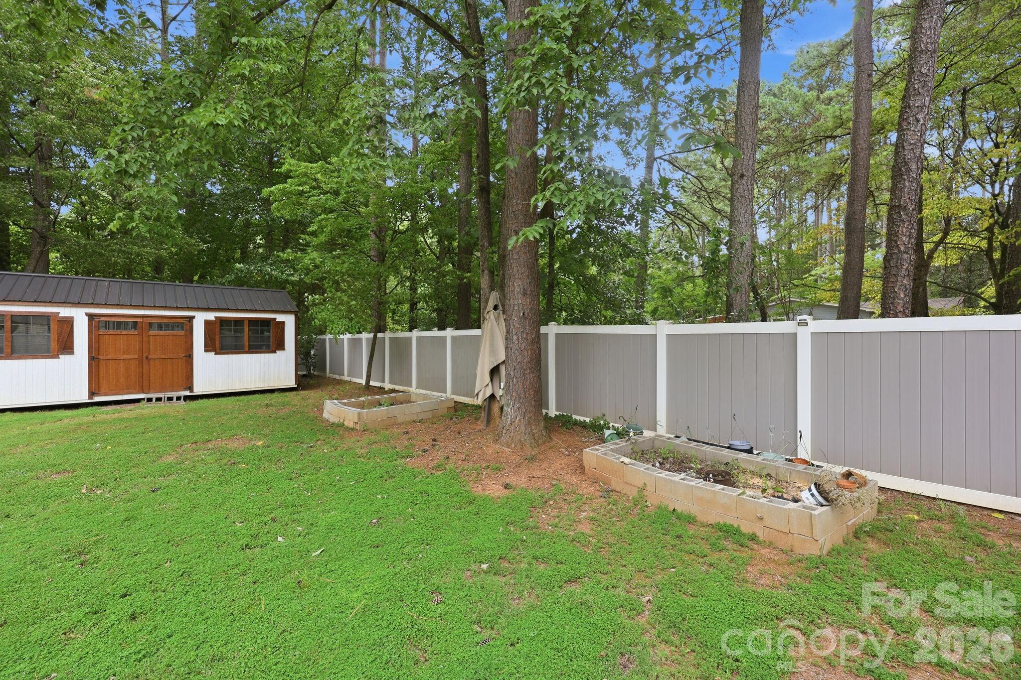 8821 Hambright Road Property Photo 38