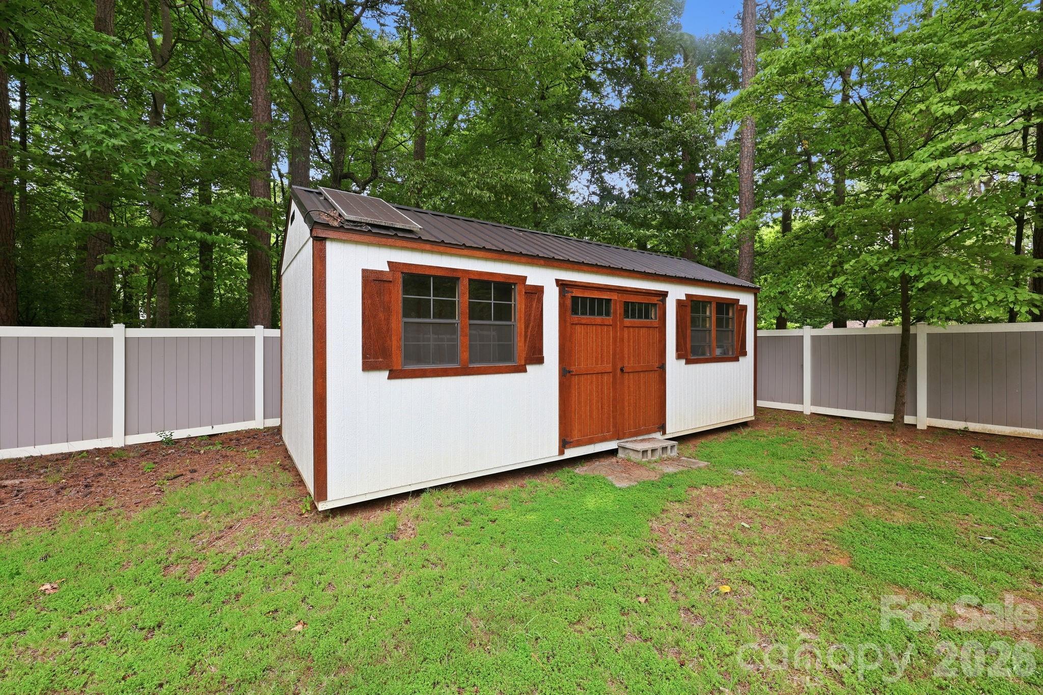 8821 Hambright Road Property Photo 39