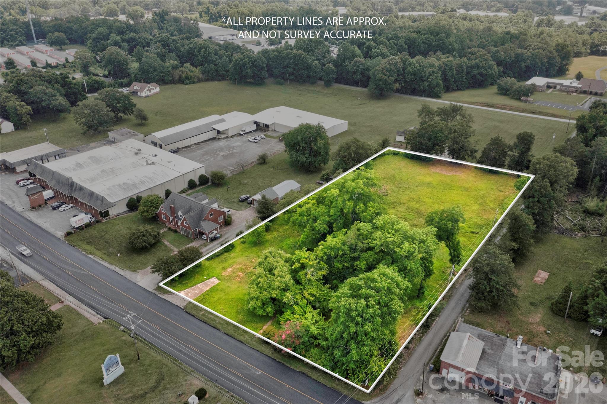 1033 W Main Street Property Photo 1
