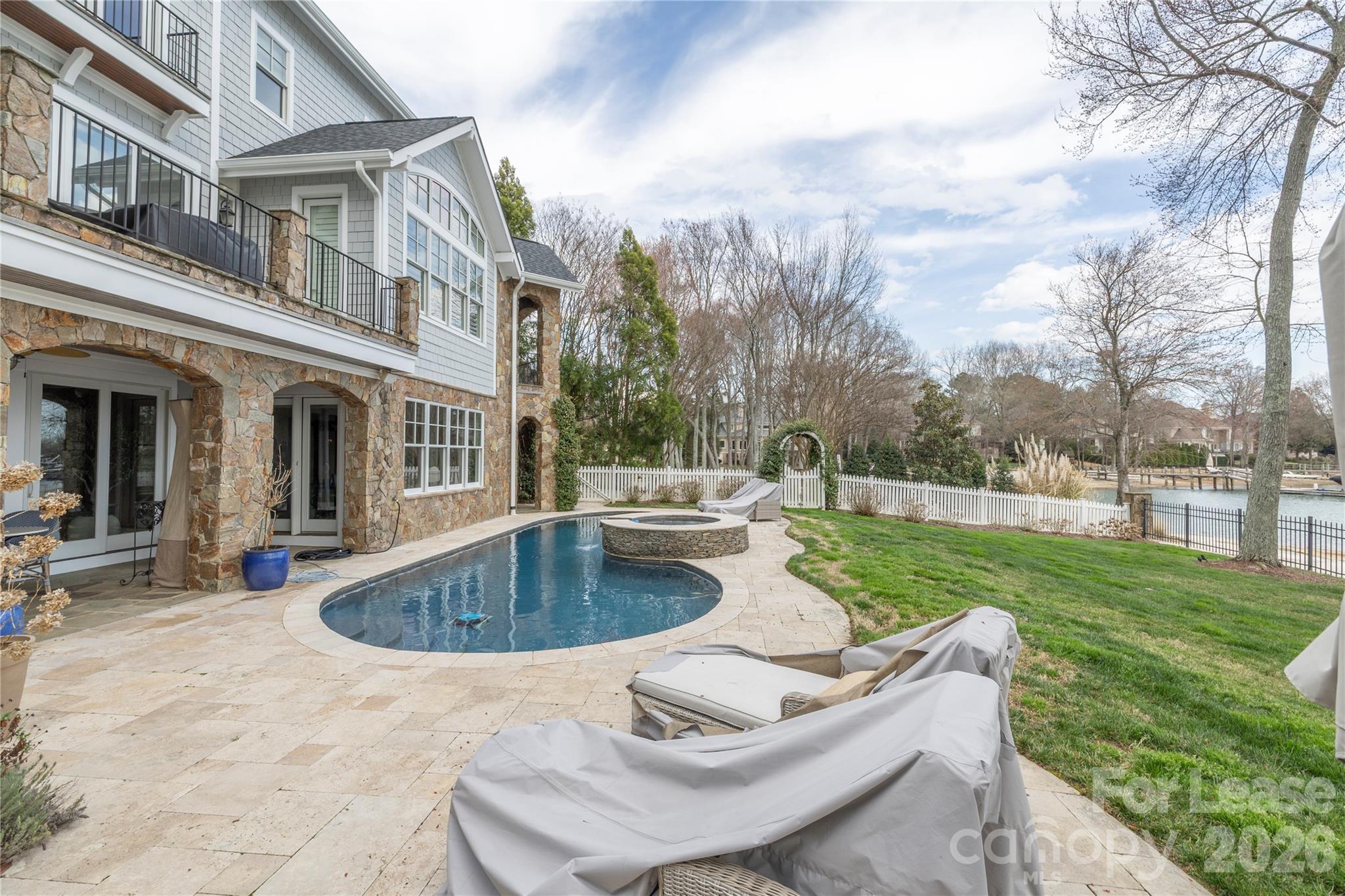 19001 Double Eagle Drive Property Photo 2