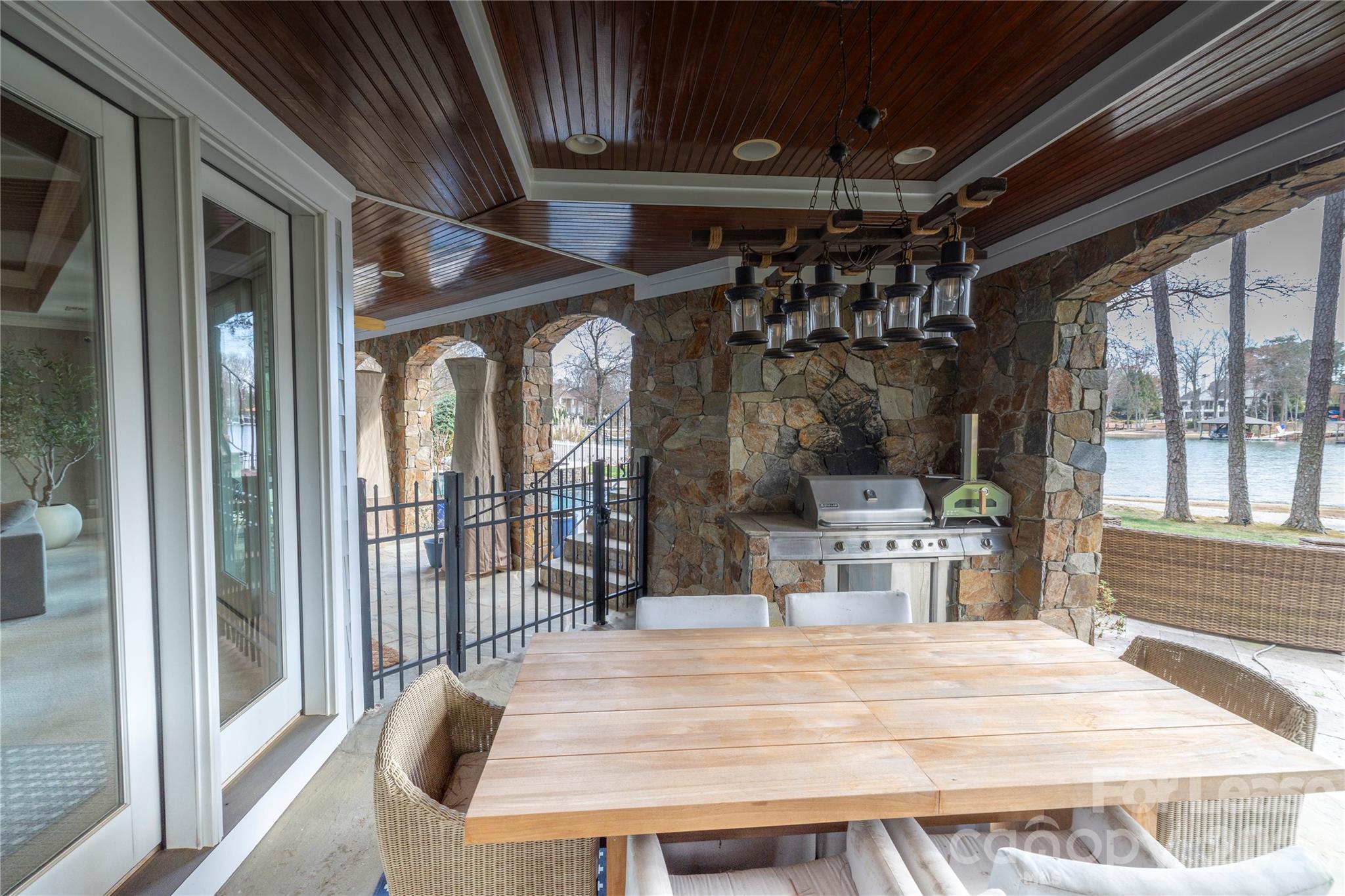 19001 Double Eagle Drive Property Photo 39