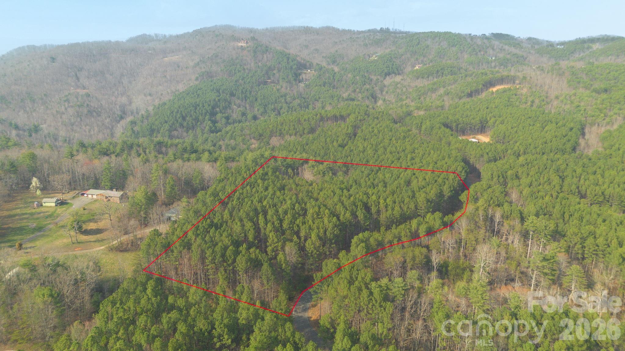 4196 South View Boulevard Property Photo 2